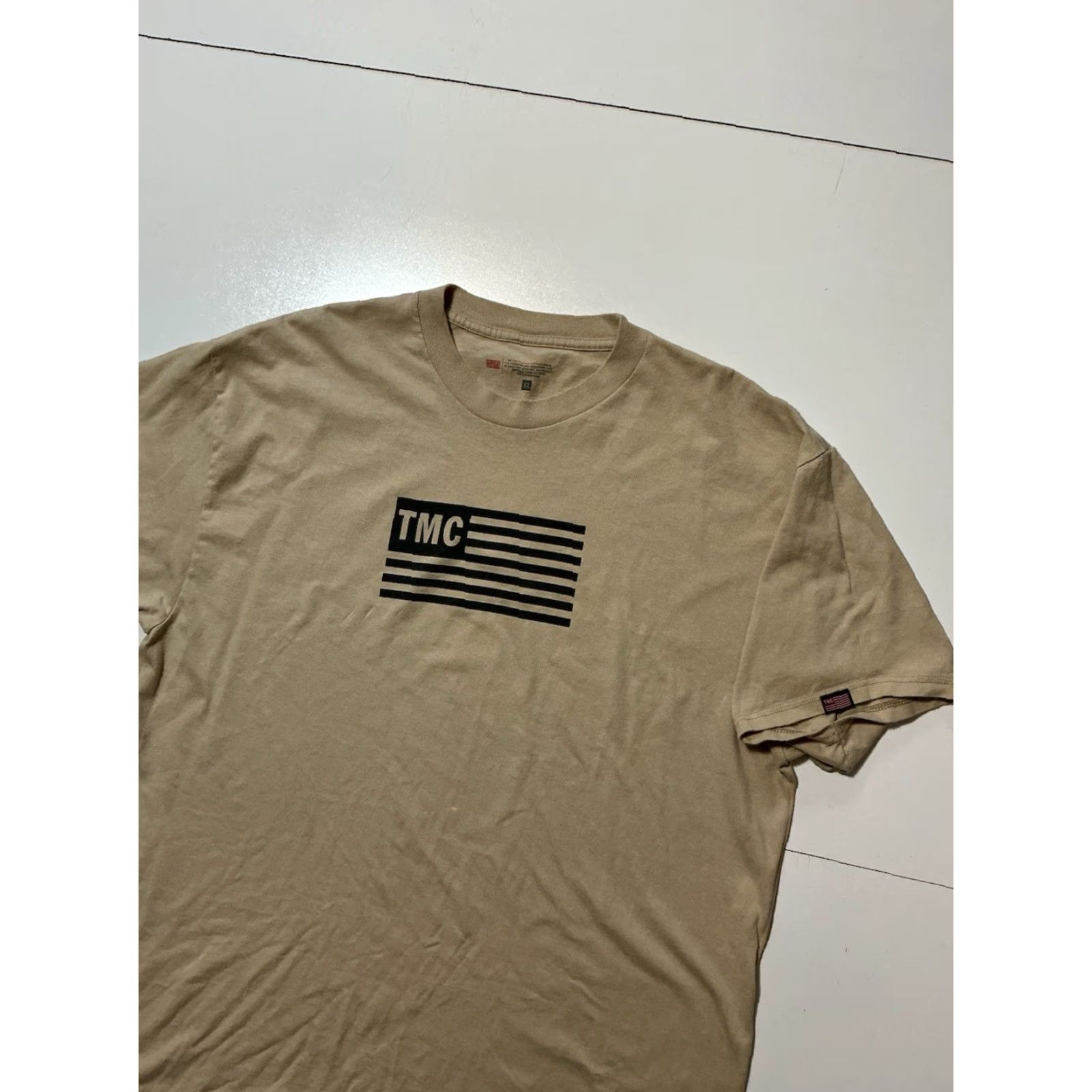 Vintage VINTAGE The Marathon Clothing TMC Nipsey Hussle Flag Graphic Beige Crewneck T-Shirt XL Men Size US XL / EU 56 / 4 - 3 Thumbnail