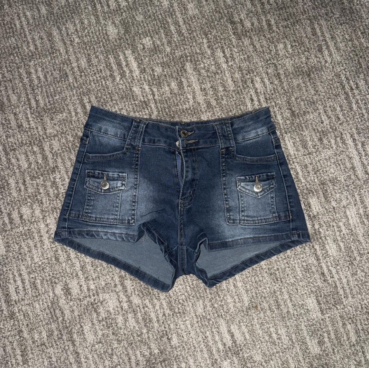 Other dark wash denim shorts Size 28" / US 6 / IT 42 - 1 Thumbnail