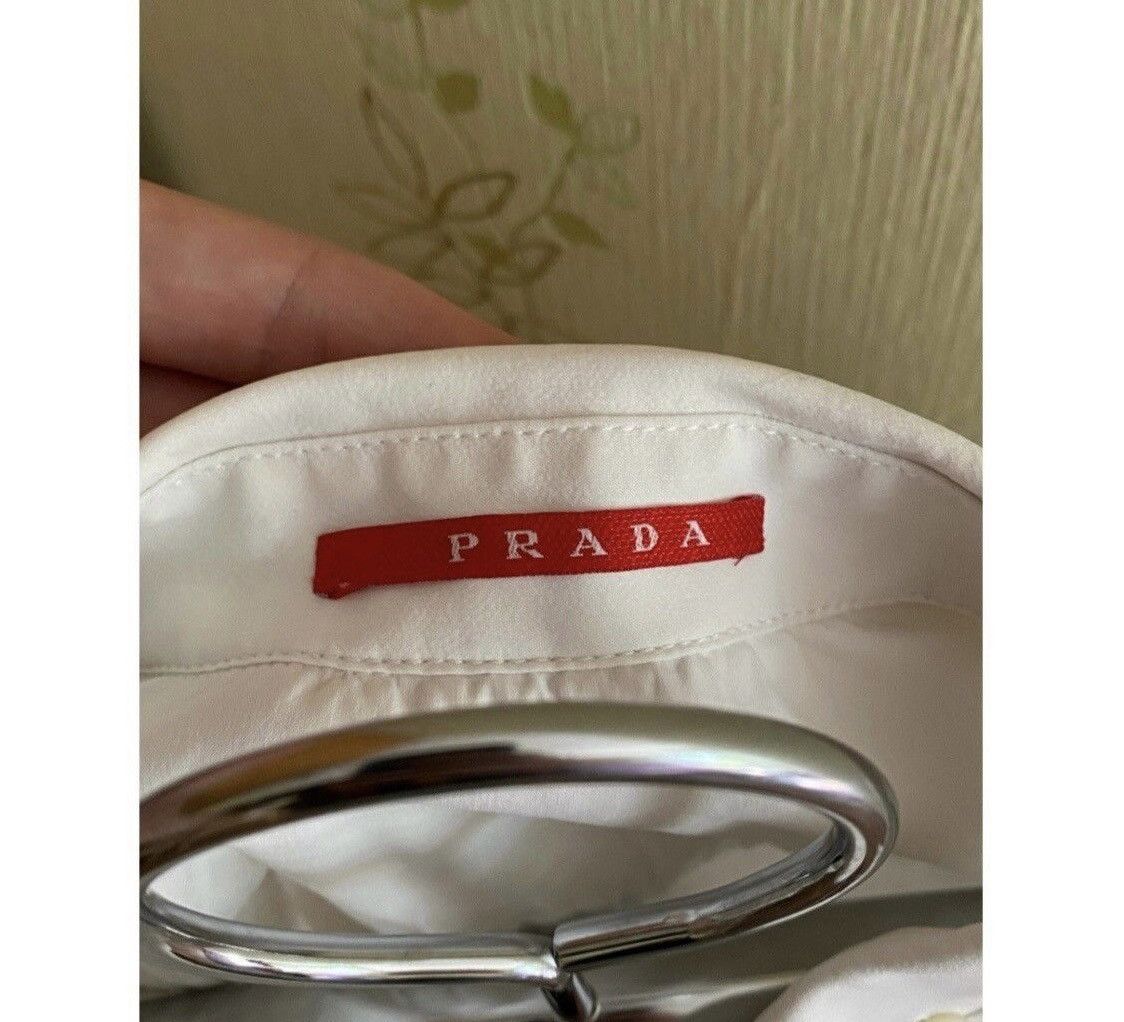 Other Women elegance Luxury Vintage Prada shirt button up Size M / US 6-8 / IT 42-44 - 2 Thumbnail