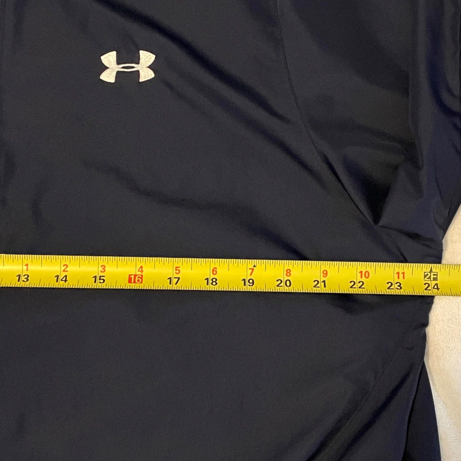 Under Armour Under Armour Men’s XL Lightweight Nylon Jacket Black White Size US XL / EU 56 / 4 - 7 Thumbnail