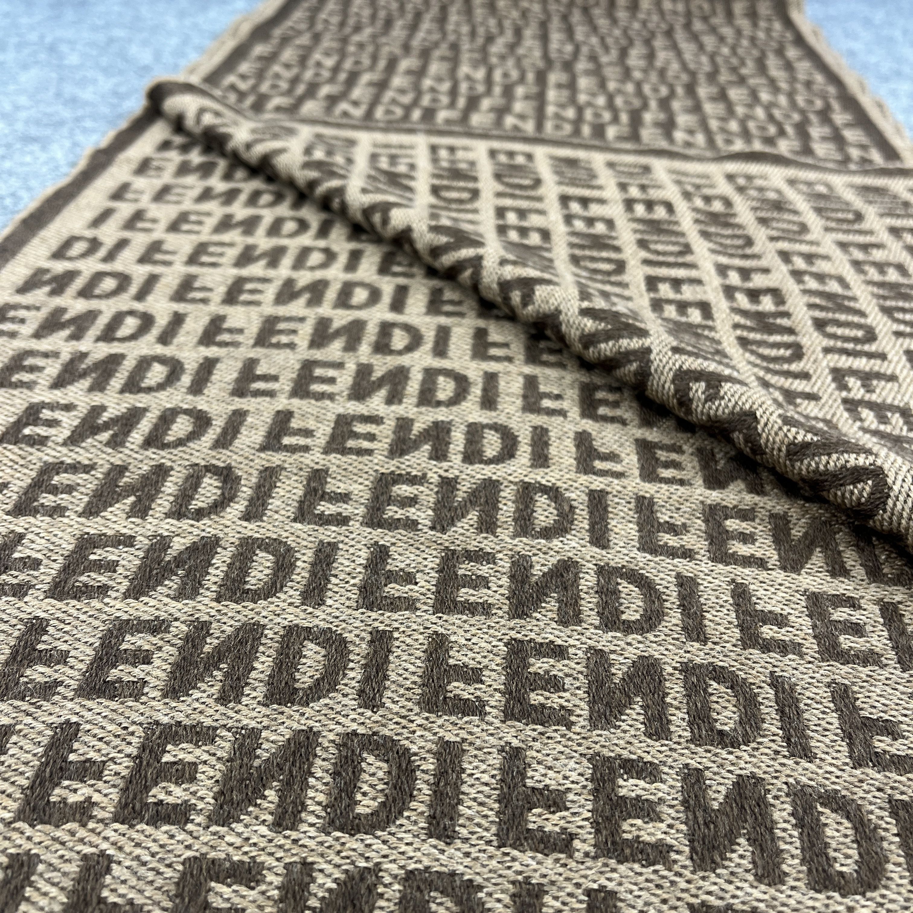 Fendi Scarf / Muffler / Neckwear K048