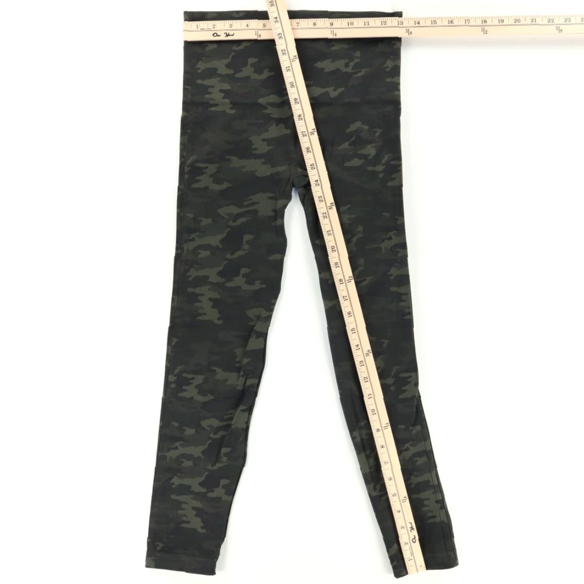 Spanx Spanx Look at Me Seamless Leggings Pants Green Camouflage Women's L Size 36" / US 14 / IT 50 - 3 Thumbnail
