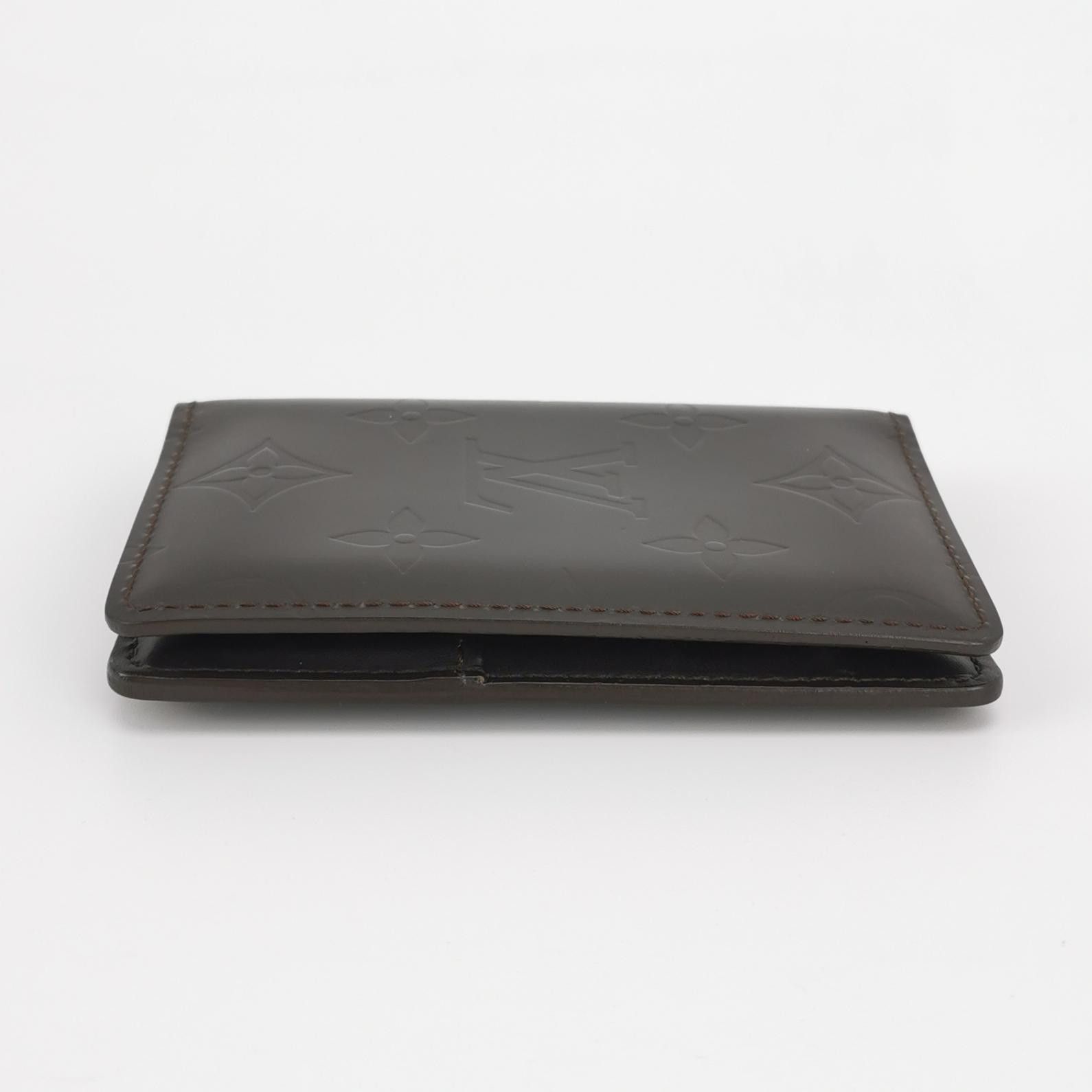 Louis Vuitton Louis Vuitton (LV) Cowhide Letter Logo Folding Card Holder Size ONE SIZE - 2 Thumbnail