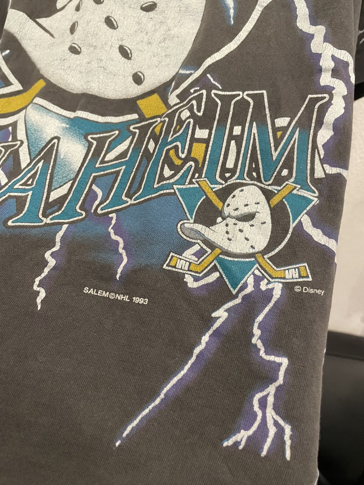 Salem Sportswear Vintage 90s Mighty Ducks Thunder All Over Print T-Shirt Size US XL / EU 56 / 4 - 4 Thumbnail
