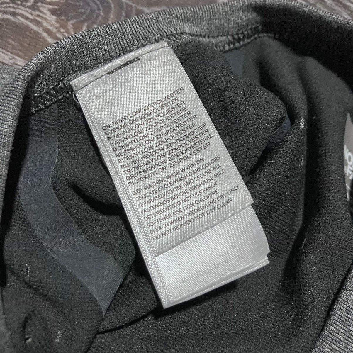 The North Face THE NORTH FACE Flight Series Reflective Logo L/S Base Layer Size US M / EU 48-50 / 2 - 10 Thumbnail