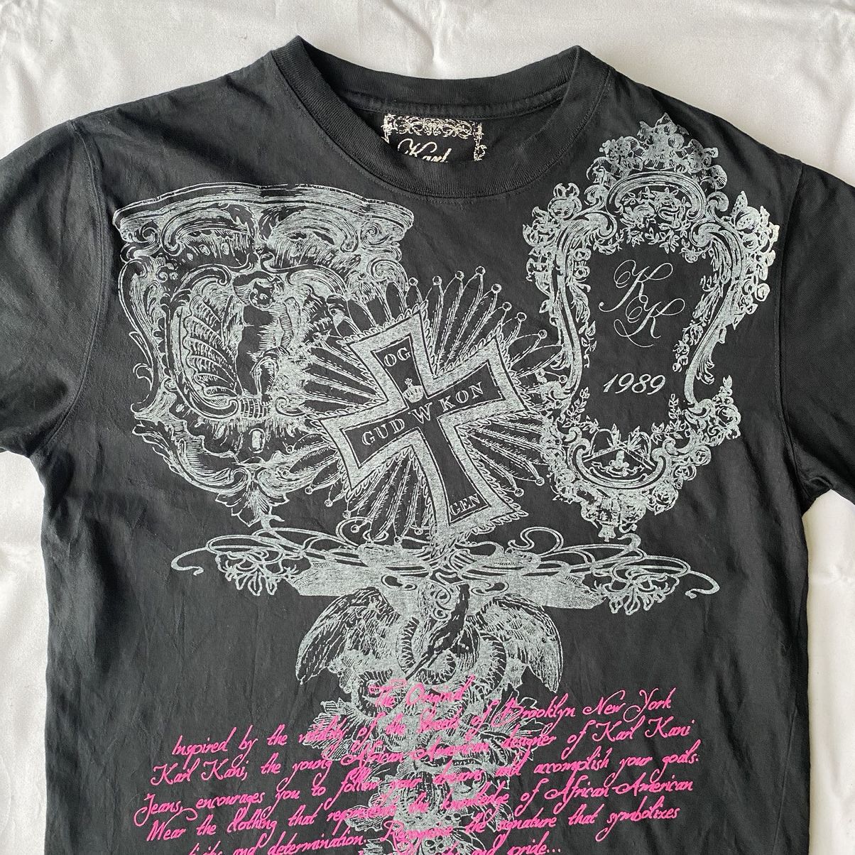 Japanese Brand × Karl Kani Karl Kani Black Gothic Cross Typography 1989 Designs Tees Size US L / EU 52-54 / 3 - 6 Thumbnail