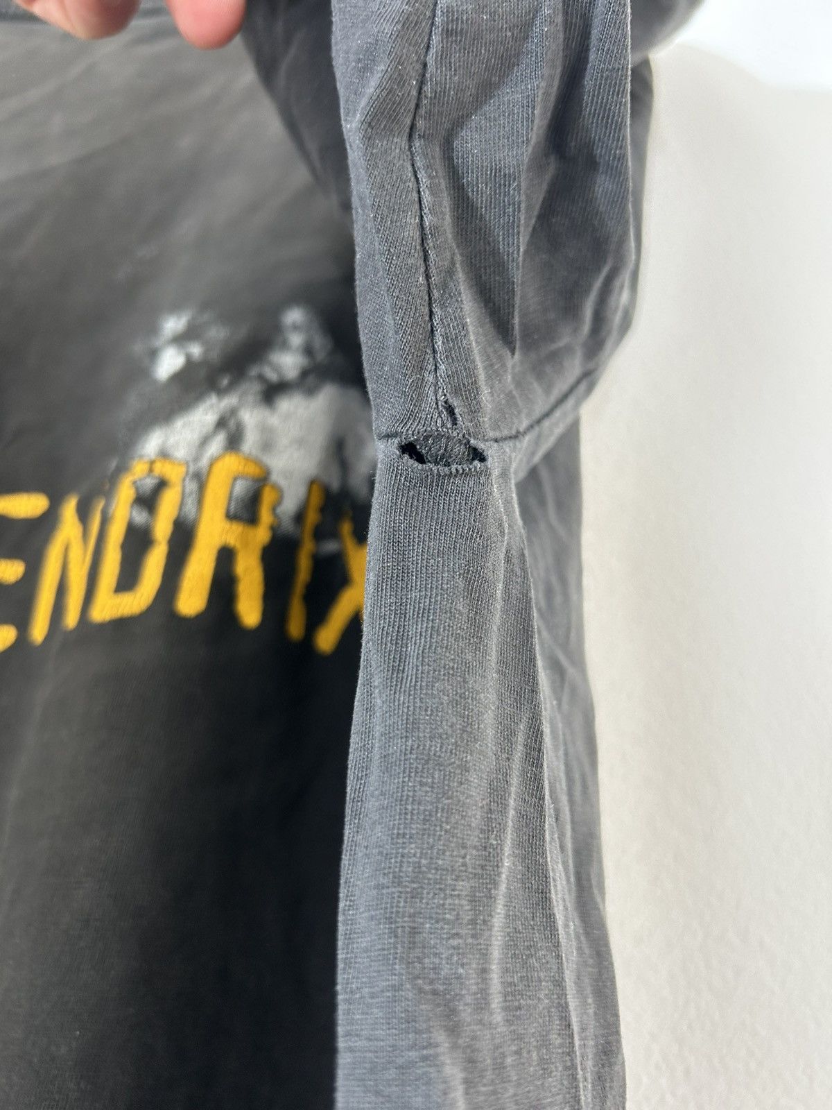 Vintage ❗️Jimi Hendrix❗️90s vintage The Roxx cropped tee t shirt Size US L / EU 52-54 / 3 - 4 Thumbnail