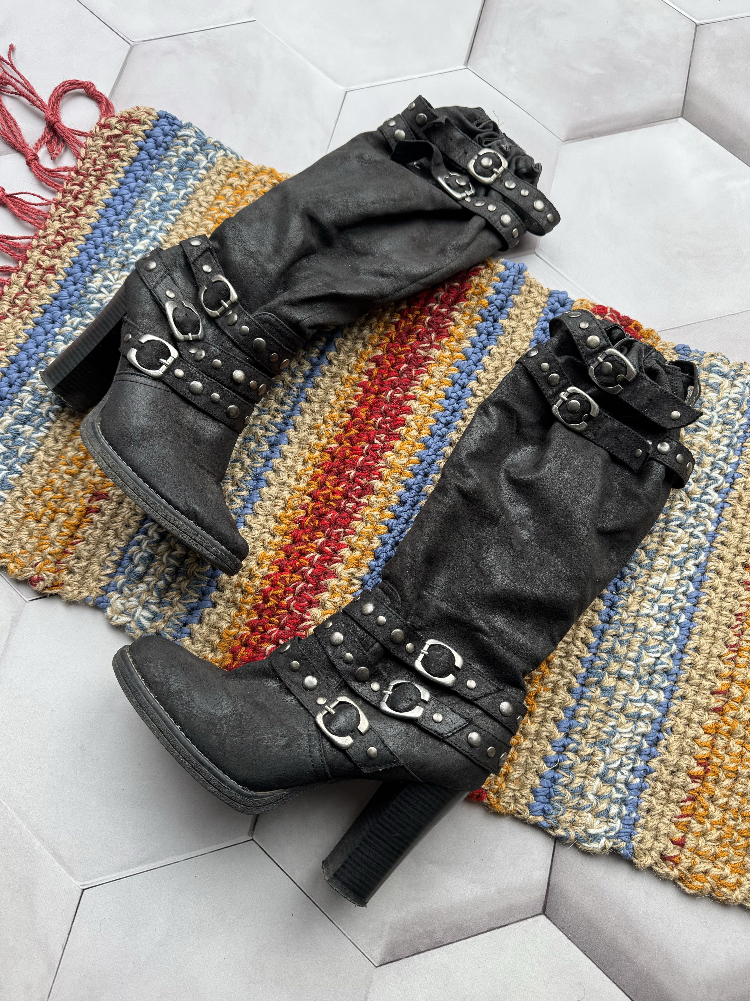 Vintage Heel Shoes Boots With Many Belted A30 in Black, Women's (Size 10)