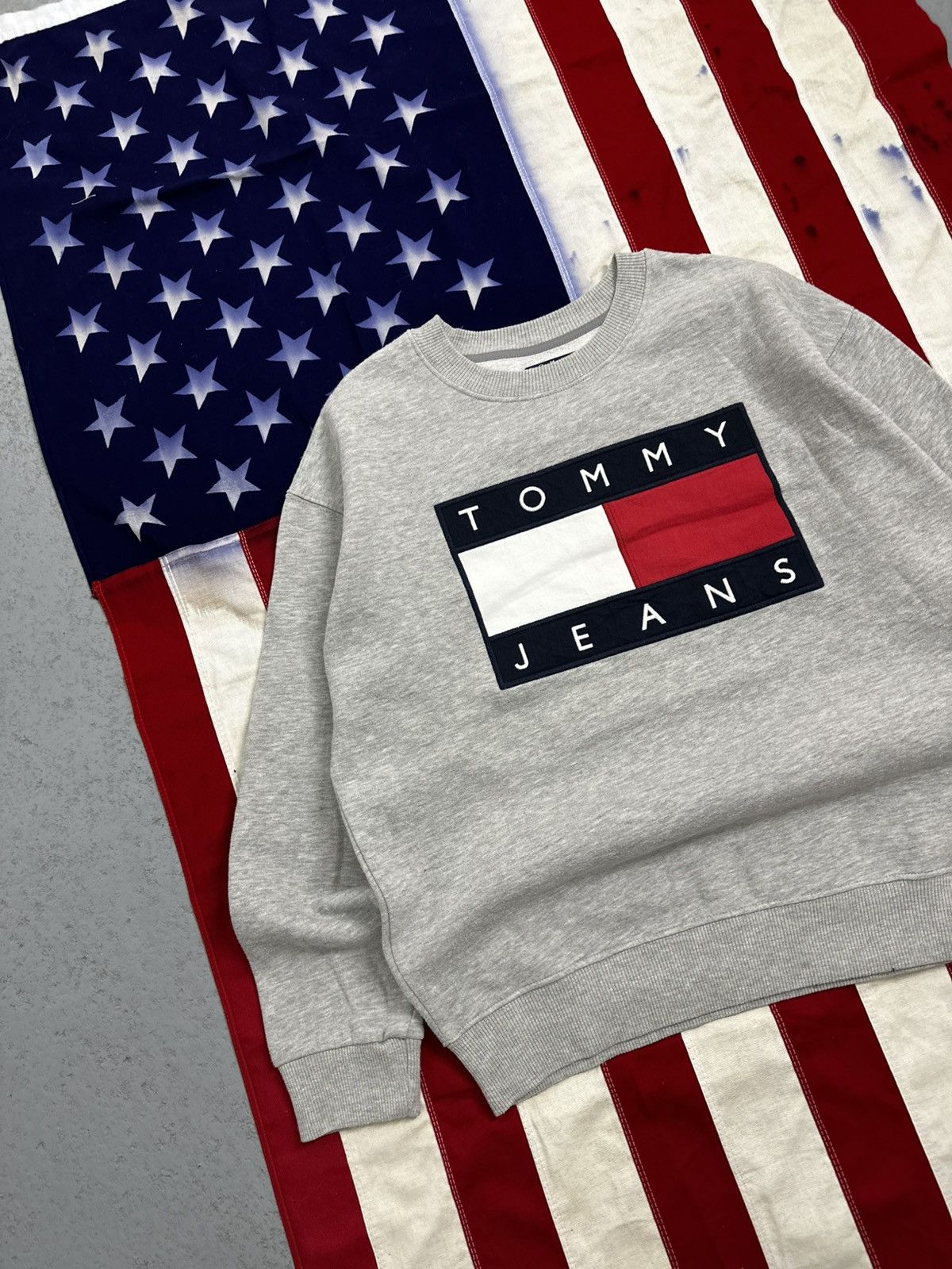 Tommy Hilfiger sweatshirt Tommy Hilfiger big logo Size US S / EU 44-46 / 1 - 3 Thumbnail