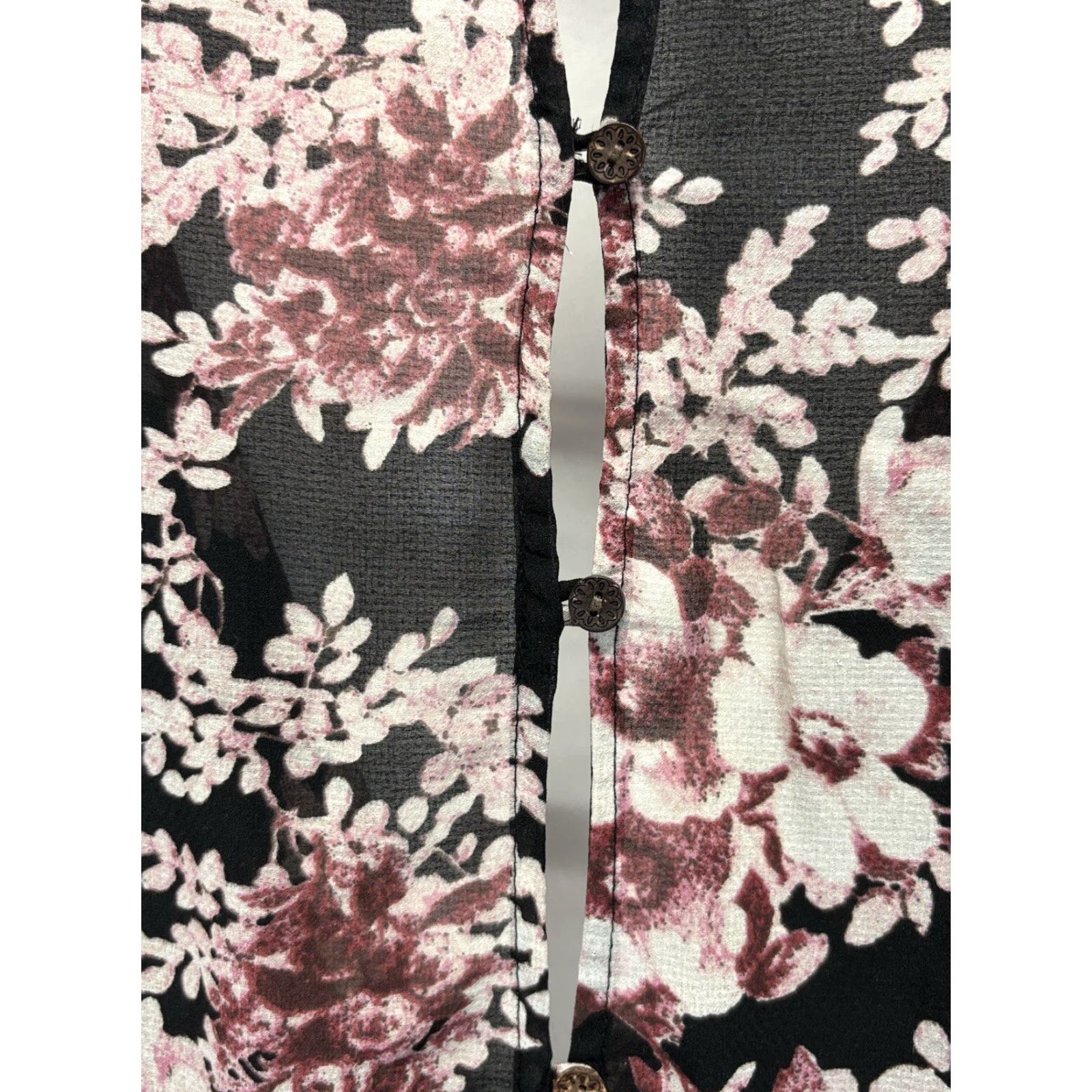 Free People Free People Float Away Button Back Long Sleeve Romper Floral Mini Womens Size XS Size XS / US 0-2 / IT 36-38 - 5 Thumbnail