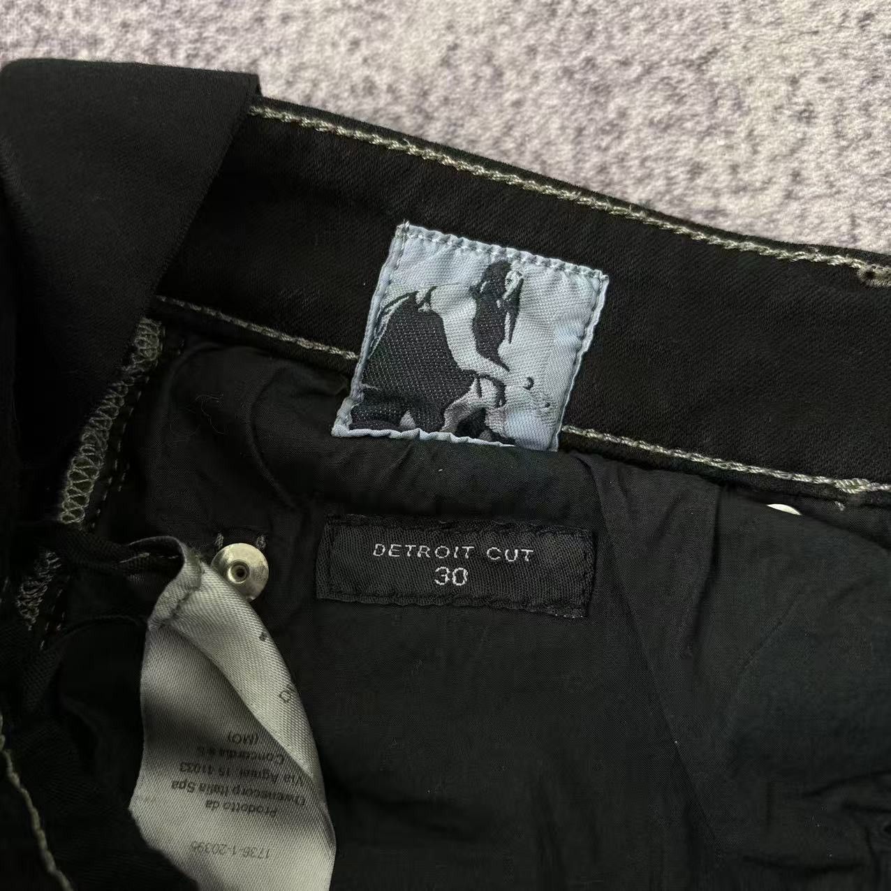 Rick Owens Drkshdw Rick Owens DRKSHDW Waxed Distressed Detroit Cut Denim Jeans Size US 30 / EU 46 - 6 Thumbnail