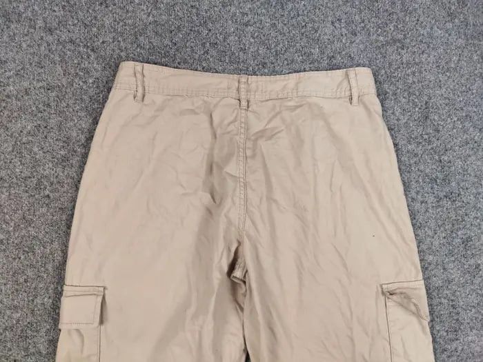 Japanese Brand Vintage Japanese Casual Beige Baggy Cargo Pants Y2K Style Size US 32 / EU 48 - 11 Thumbnail