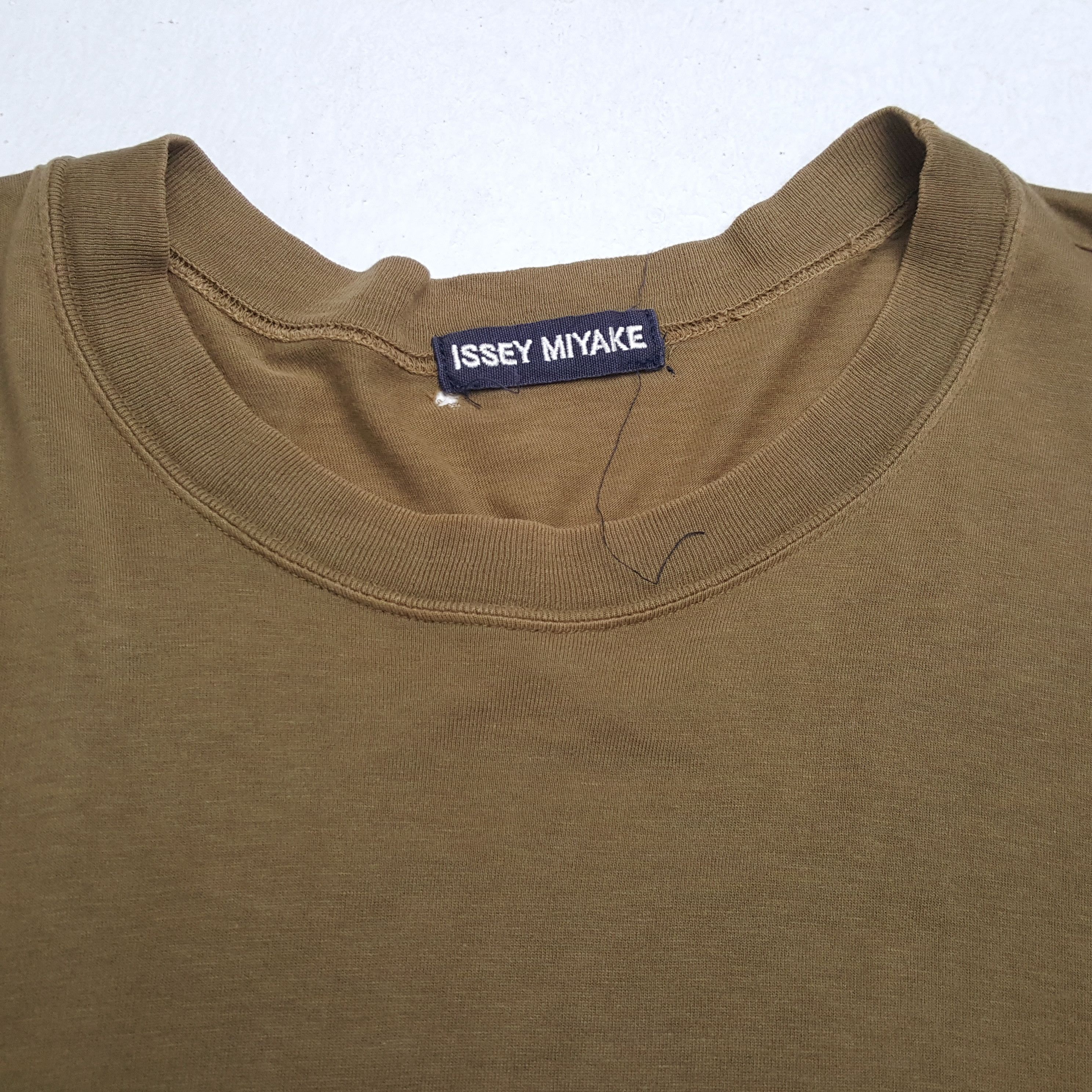 Issey Miyake × Japanese Brand × Vintage Vintage ISSEY MIYAKE Japanese Designer Distressed T-Shirts Size US L / EU 52-54 / 3 - 9 Thumbnail
