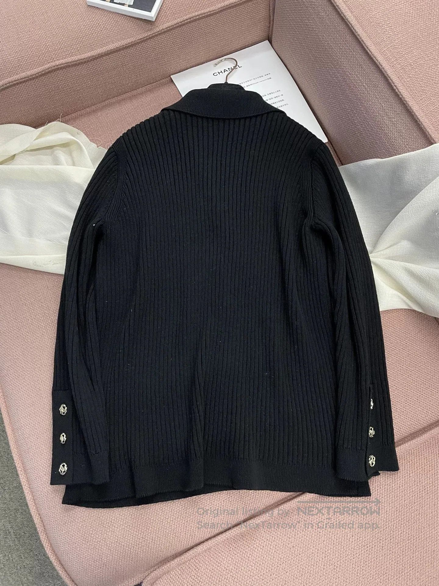 Chanel Chanel Black Gold Button Cardigan Coat. Size US L / EU 52-54 / 3 - 3 Thumbnail