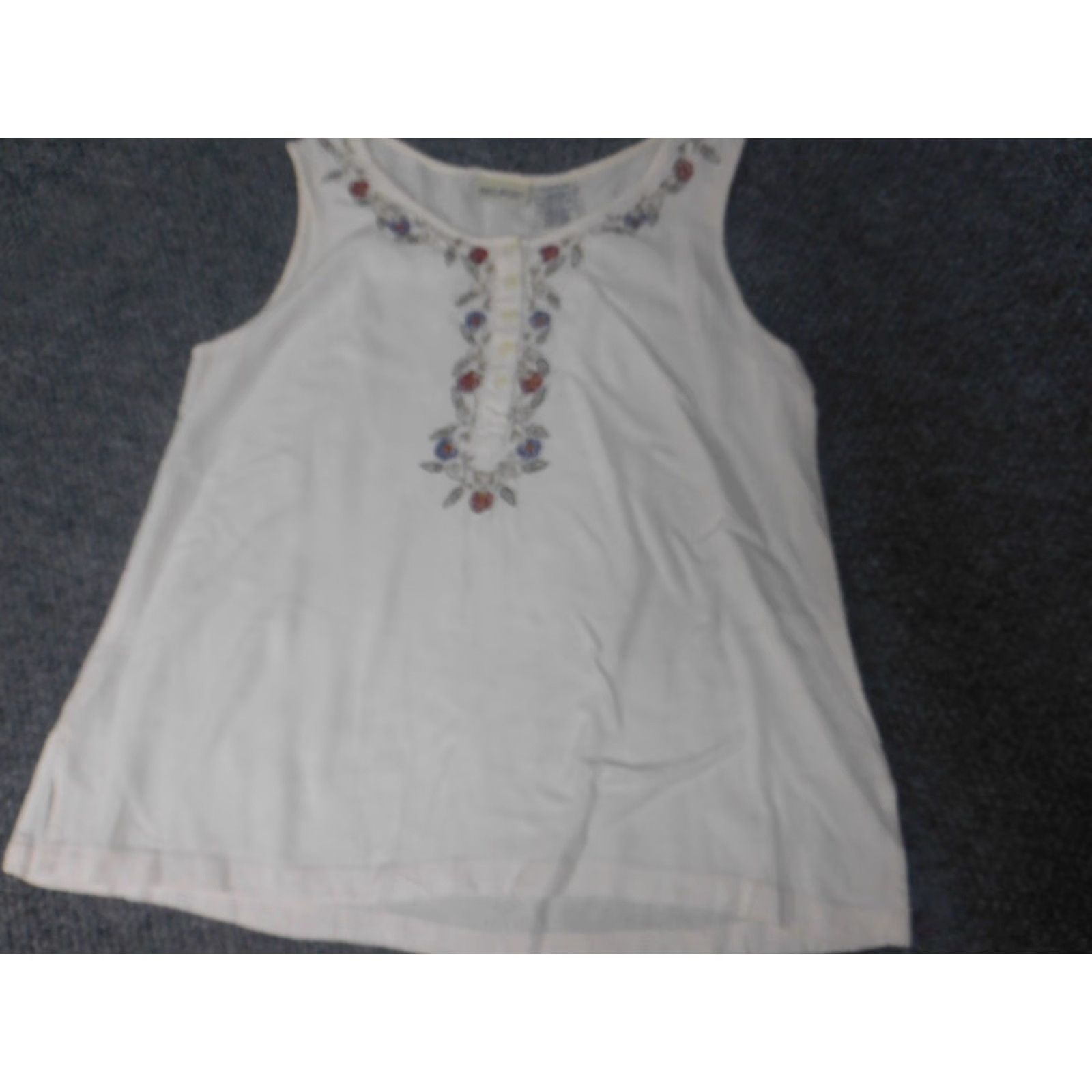 Vintage White Stag Blouse Womens Regular M White Crew Neck Pullover Sleeveless Floral Ruffle Casual Rayon Vintage No Size M / US 6-8 / IT 42-44 - 2 Thumbnail