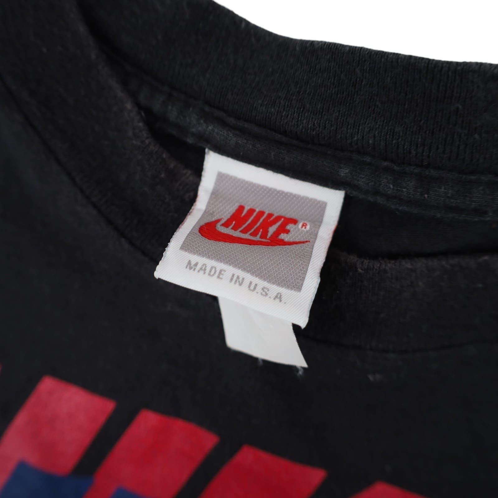 Nike × Vintage Vintage 90s Nike Graphic Spellout T Shirt Size US L / EU 52-54 / 3 - 6 Thumbnail