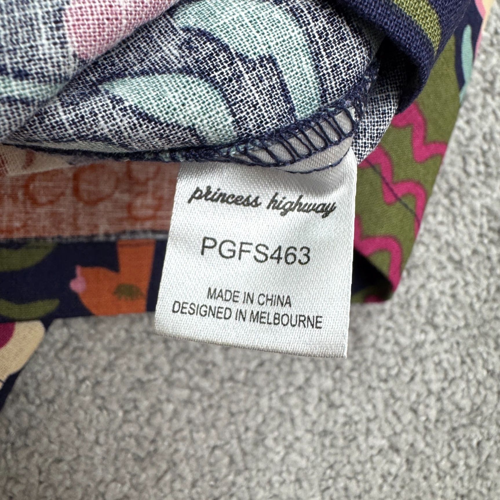 Vintage Princess Highway Blouse Shirt Womens 6 Navy Linen Cotton Bohemian Animal Print Casual 90s? (No N/A) Size M / US 6-8 / IT 42-44 - 7 Thumbnail