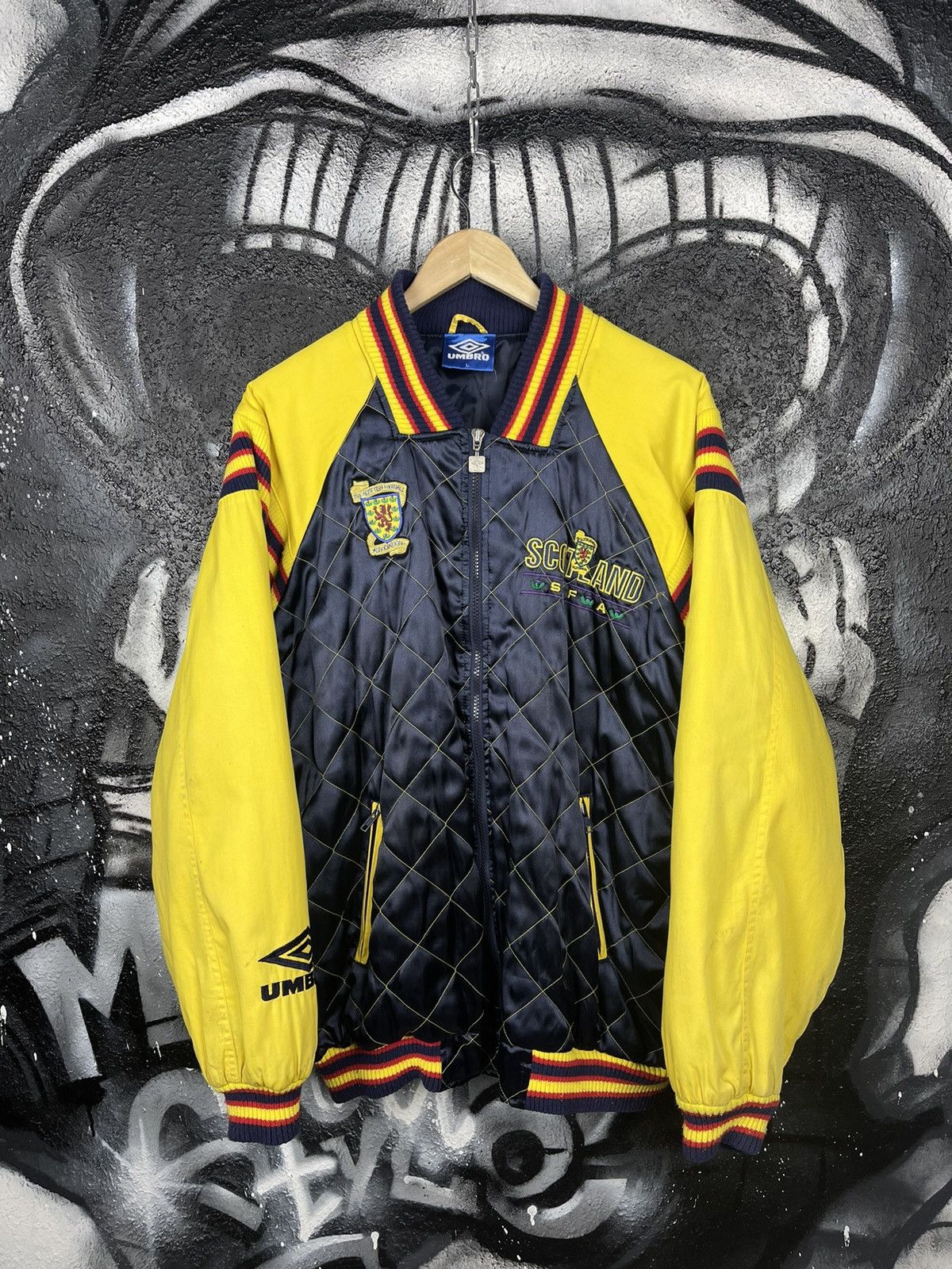 Umbro × Vintage Vintage Umbro FC Scotland 1994-96 Varsity Bomber Jacket Size US L / EU 52-54 / 3 - 3 Thumbnail