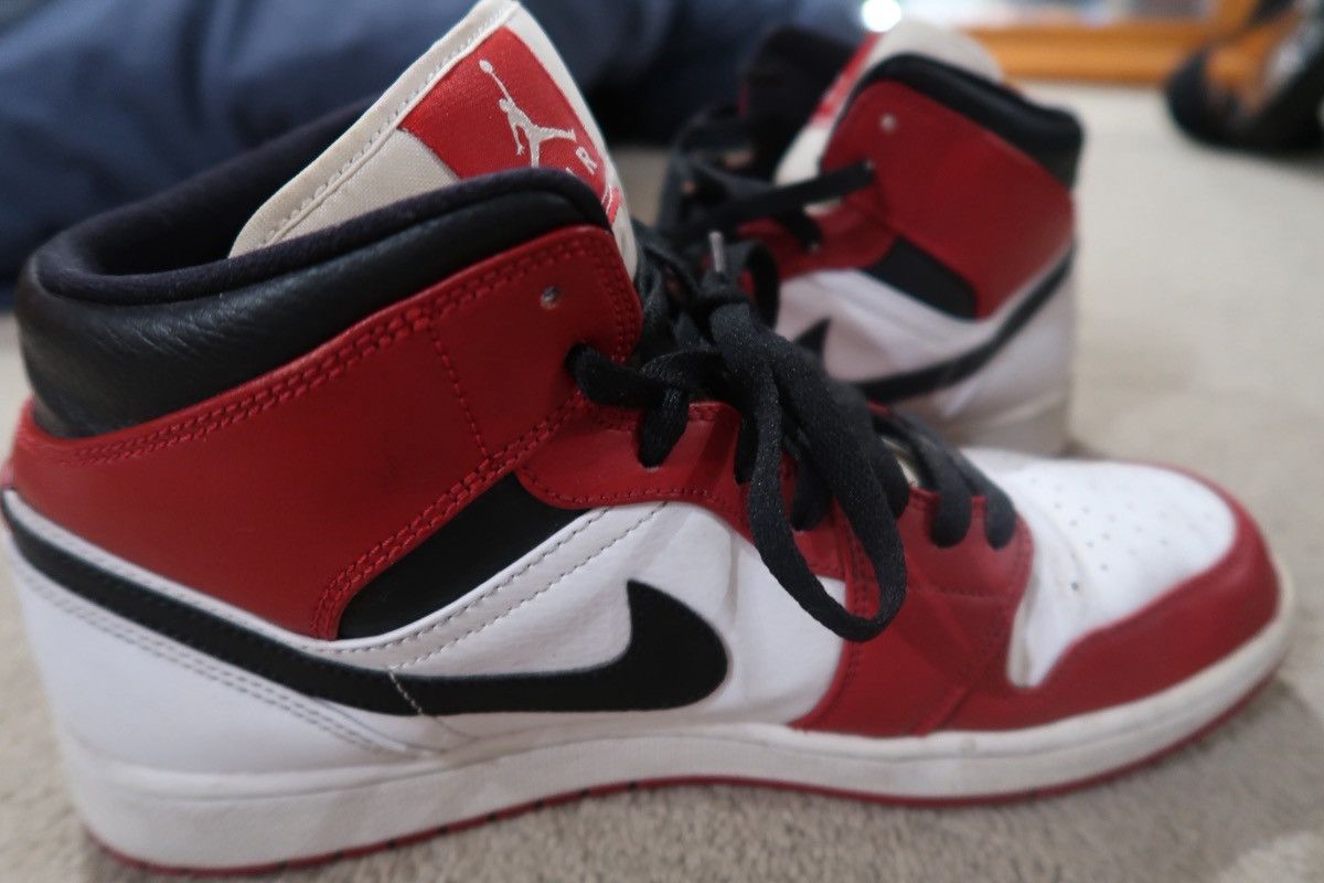 Nike nike jordan 1 mid ‘tropical twist igloo’ men’s sneakers Size US 10.5 / EU 43-44 - 2 Thumbnail