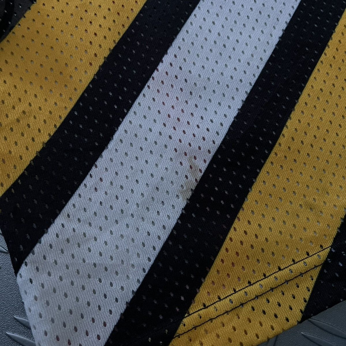 Ccm Vintage 90s CCM NHL Boston Bruins Goalie OVP Hockey Jersey Size US M / EU 48-50 / 2 - 11 Thumbnail