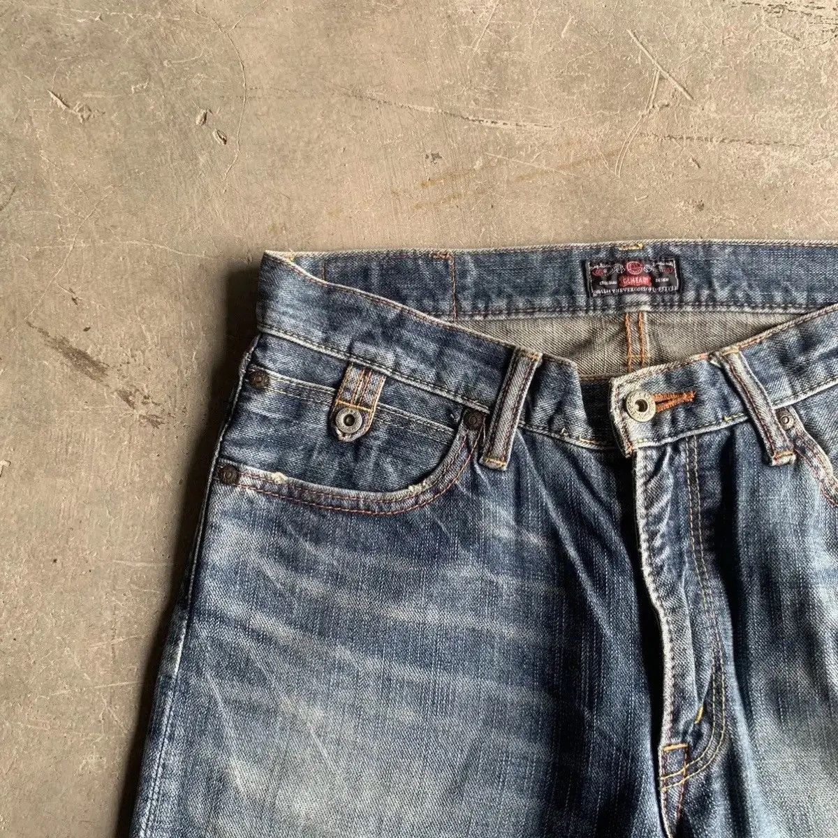 Japanese Brand GL HEARTS W31 L32 Distressed Denim Blue Wash Jeans Pants Size US 31 - 7 Thumbnail