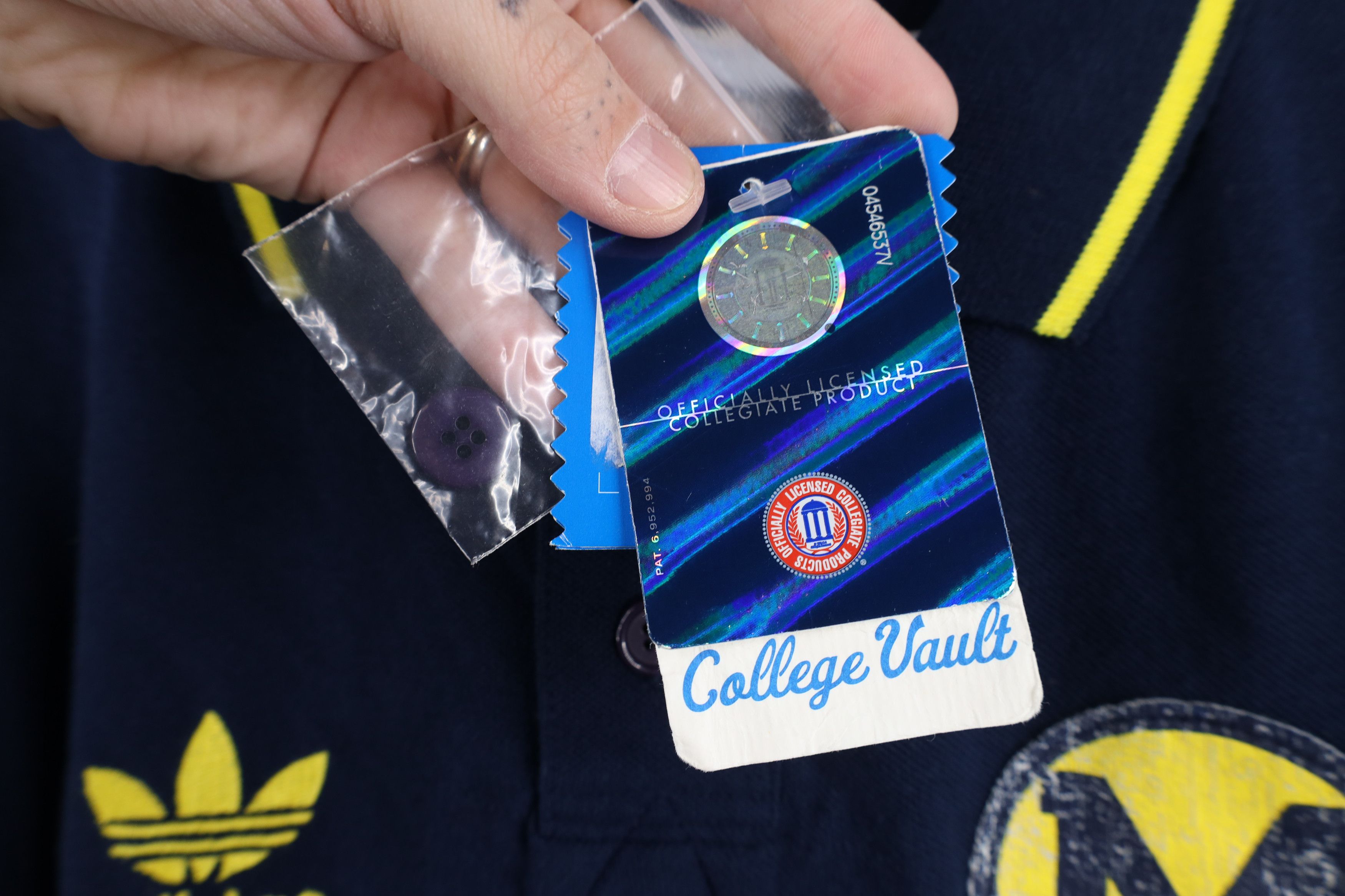 Adidas Deadstock Retro Y2K Adidas University of Michigan Polo Shirt Size US S / EU 44-46 / 1 - 8 Thumbnail