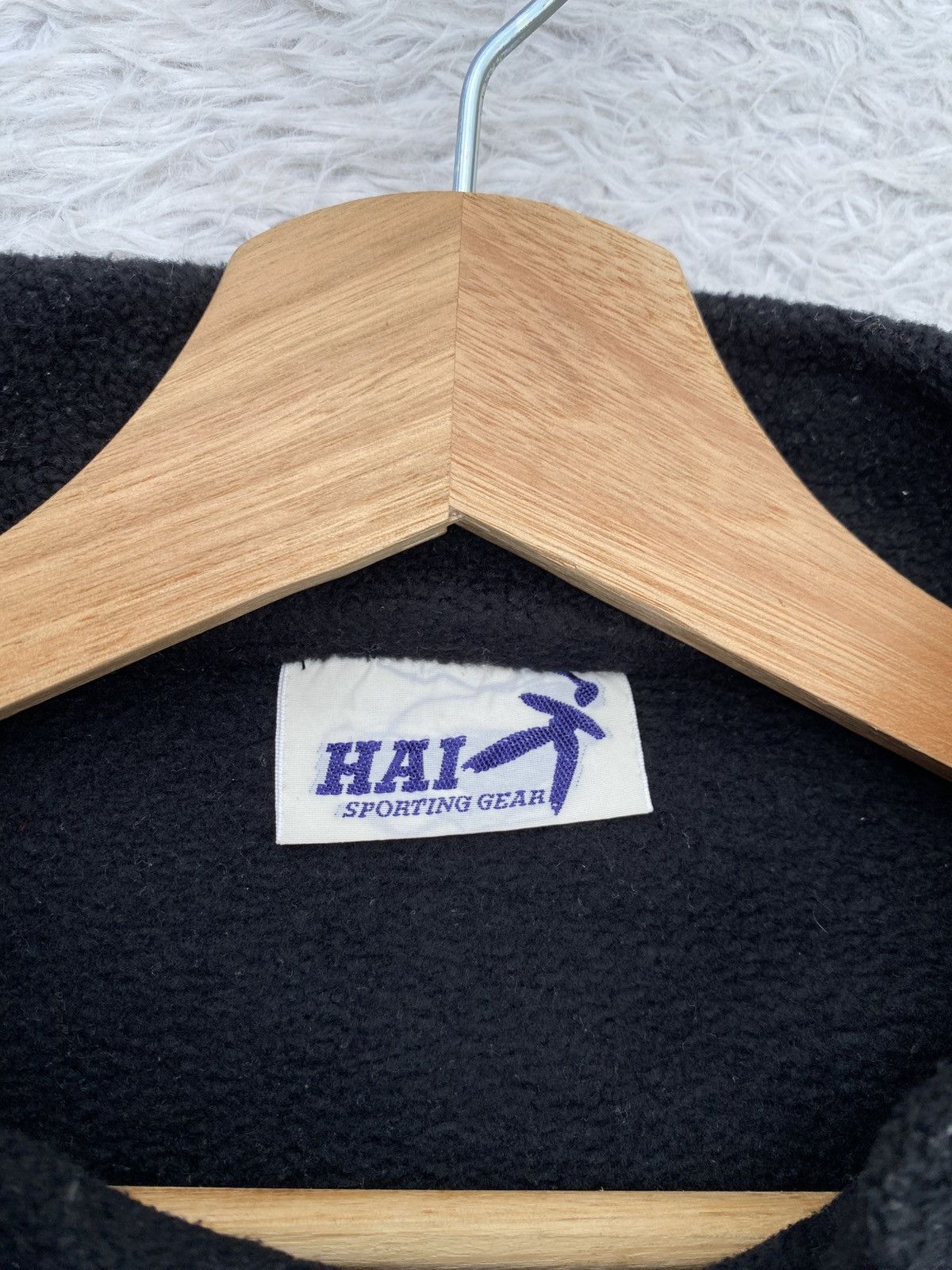 Hai Sporting Gear Rare Vintage Hai Sporting Gear Fleece Sweater Size US L / EU 52-54 / 3 - 8 Thumbnail
