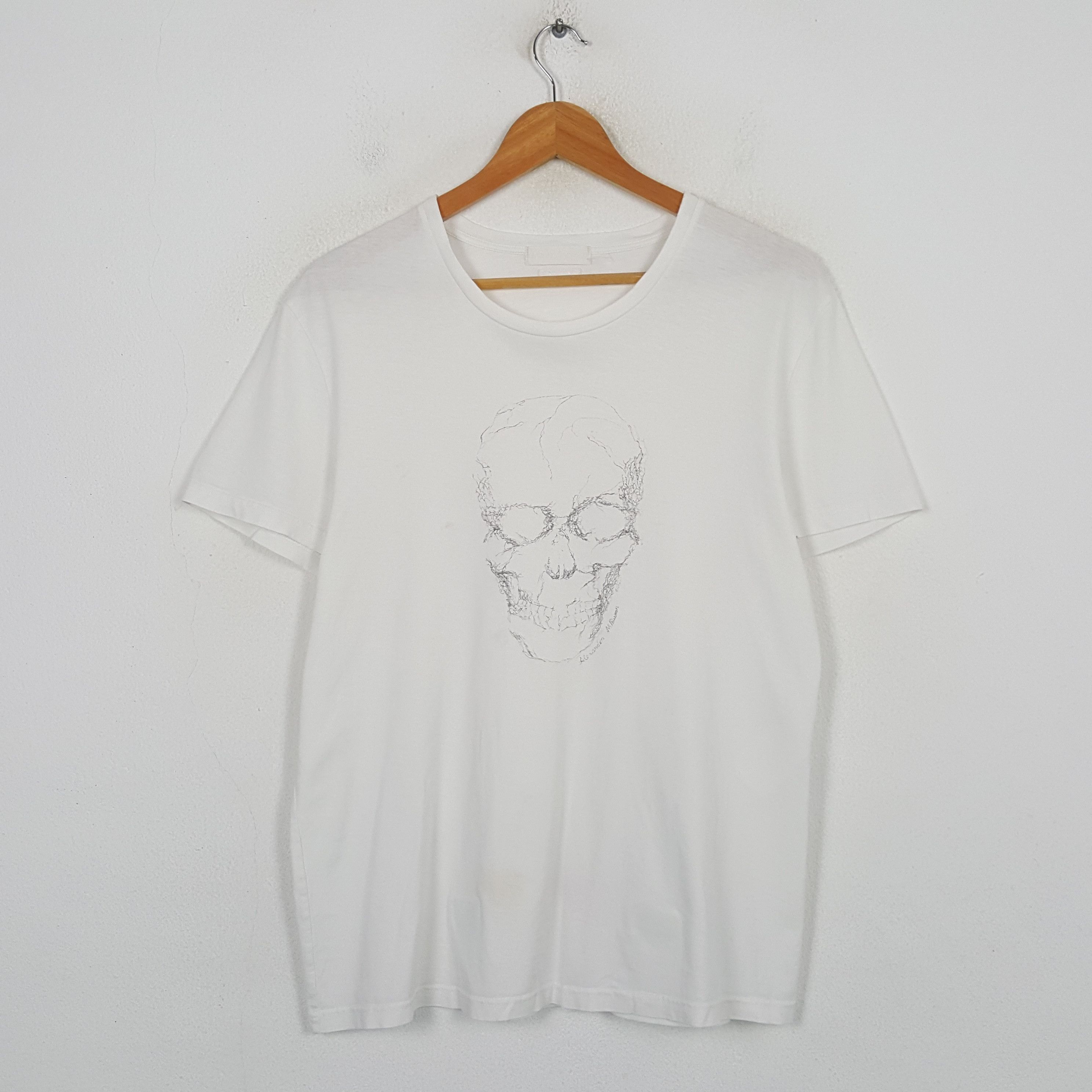 Alexander McQueen Vintage Alexander Mcqueen Fashion Designer T-shirt C299N22 Size M / US 6-8 / IT 42-44 - 1 Thumbnail