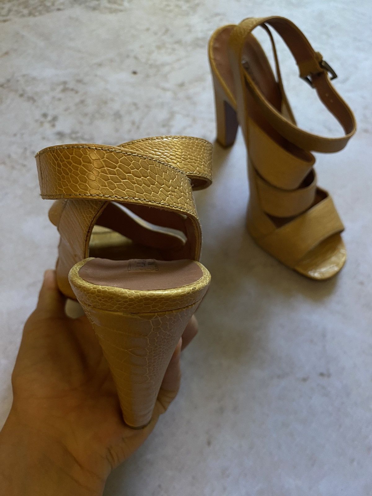 Alaia Alaia Luxury Leather Shoes Italy Heels Snake skin Size US 10 / IT 40 - 3 Thumbnail