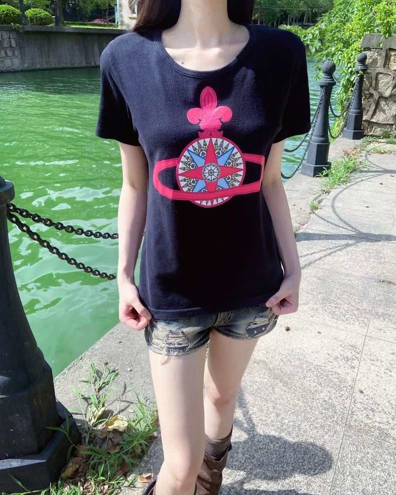 Vivienne Westwood Vivienne Westwood Saturn Logo short sleeve T-shirt Size L / US 10 / IT 46 - 1 Thumbnail