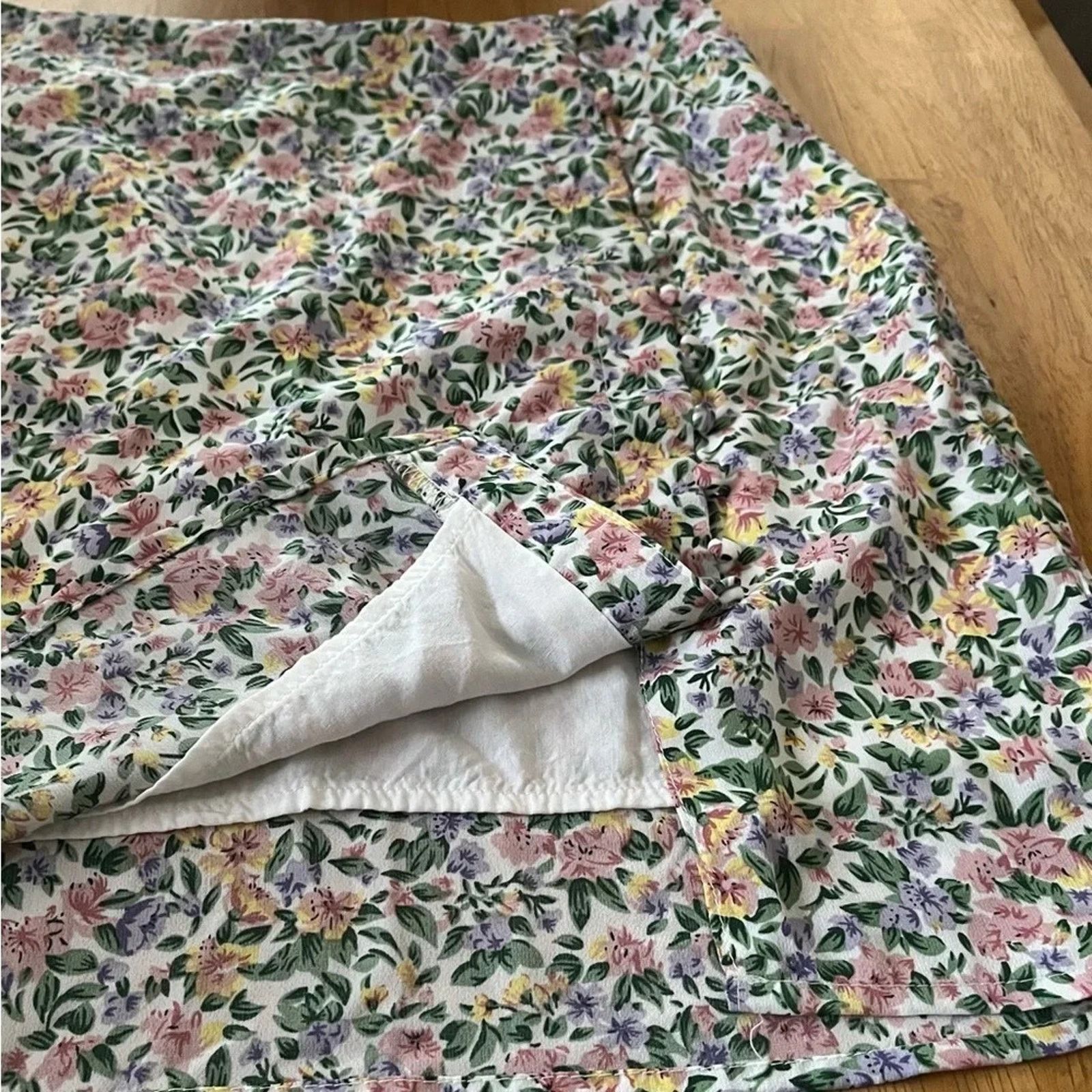 The Unbranded Brand Lulu’s floral print mini skirt, size small Size 28" / US 6 / IT 42 - 2 Thumbnail