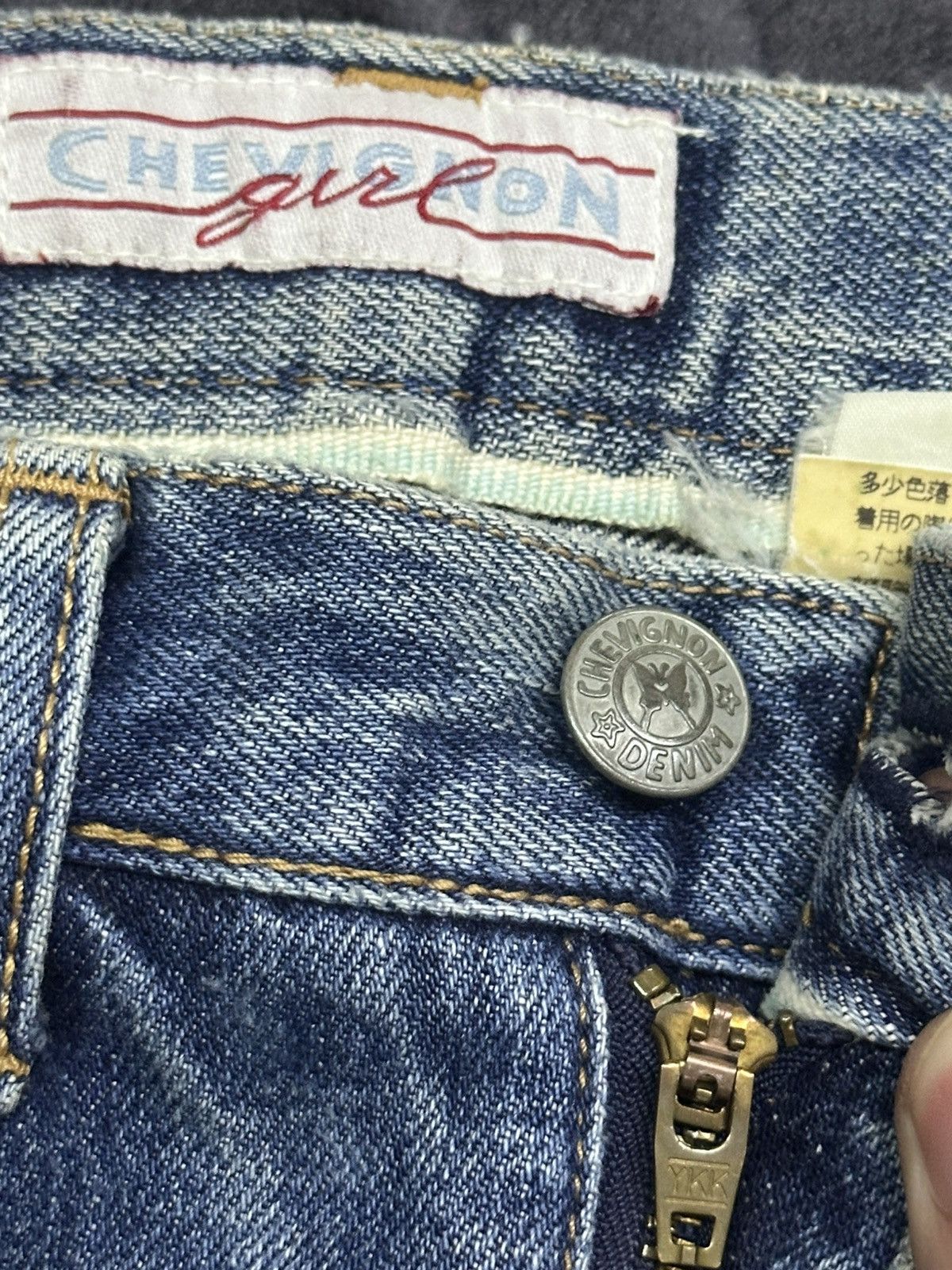 Chevignon Chevignon Girl Vintage Japan Denim Jeans Classic BlueWash Size US 28 / EU 44 - 12 Thumbnail