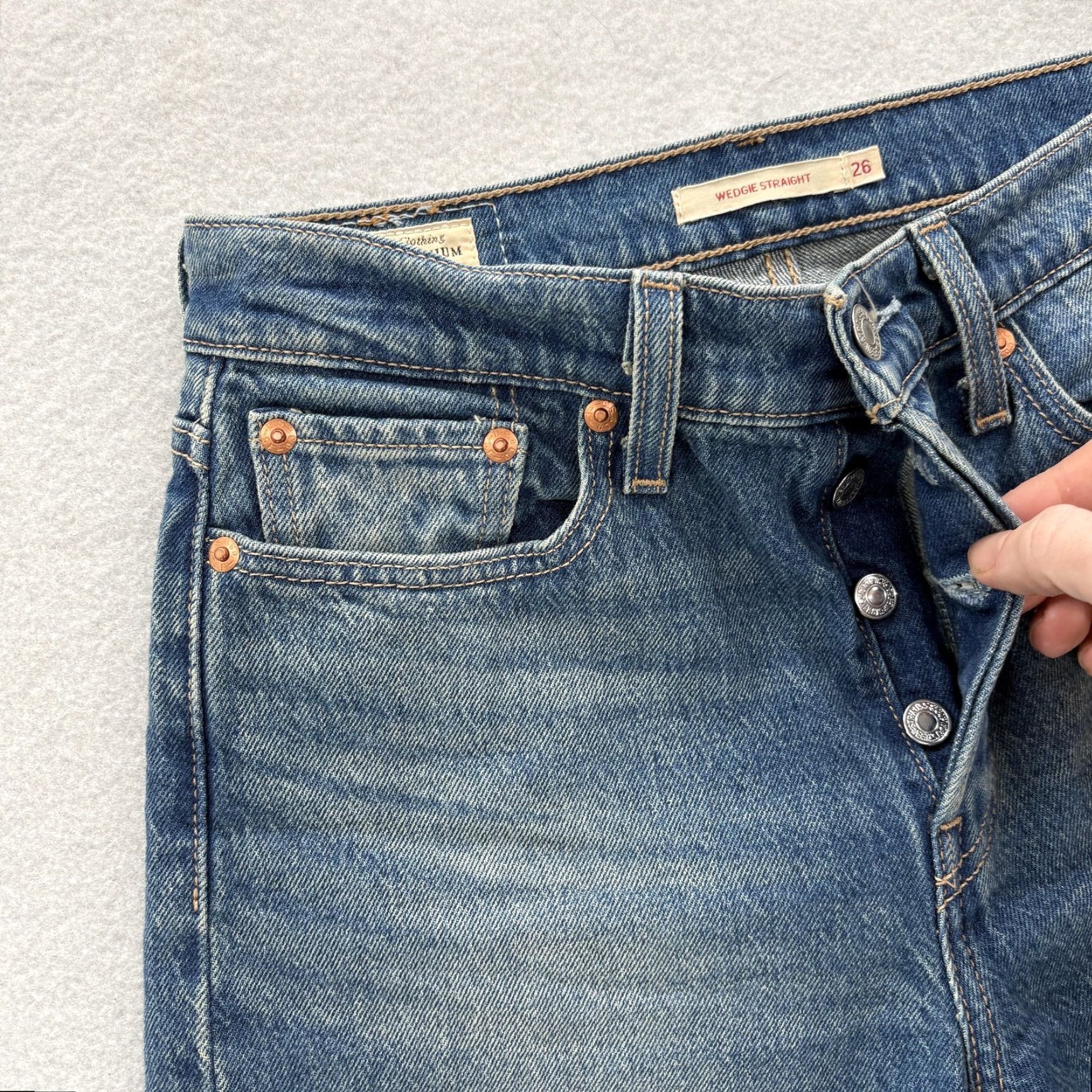 Levi's Levis Premium Wedgie Straight Jeans Womens 26 Blue High Rise Denim Big E Rodeo Size 26" / US 2 / IT 38 - 3 Thumbnail