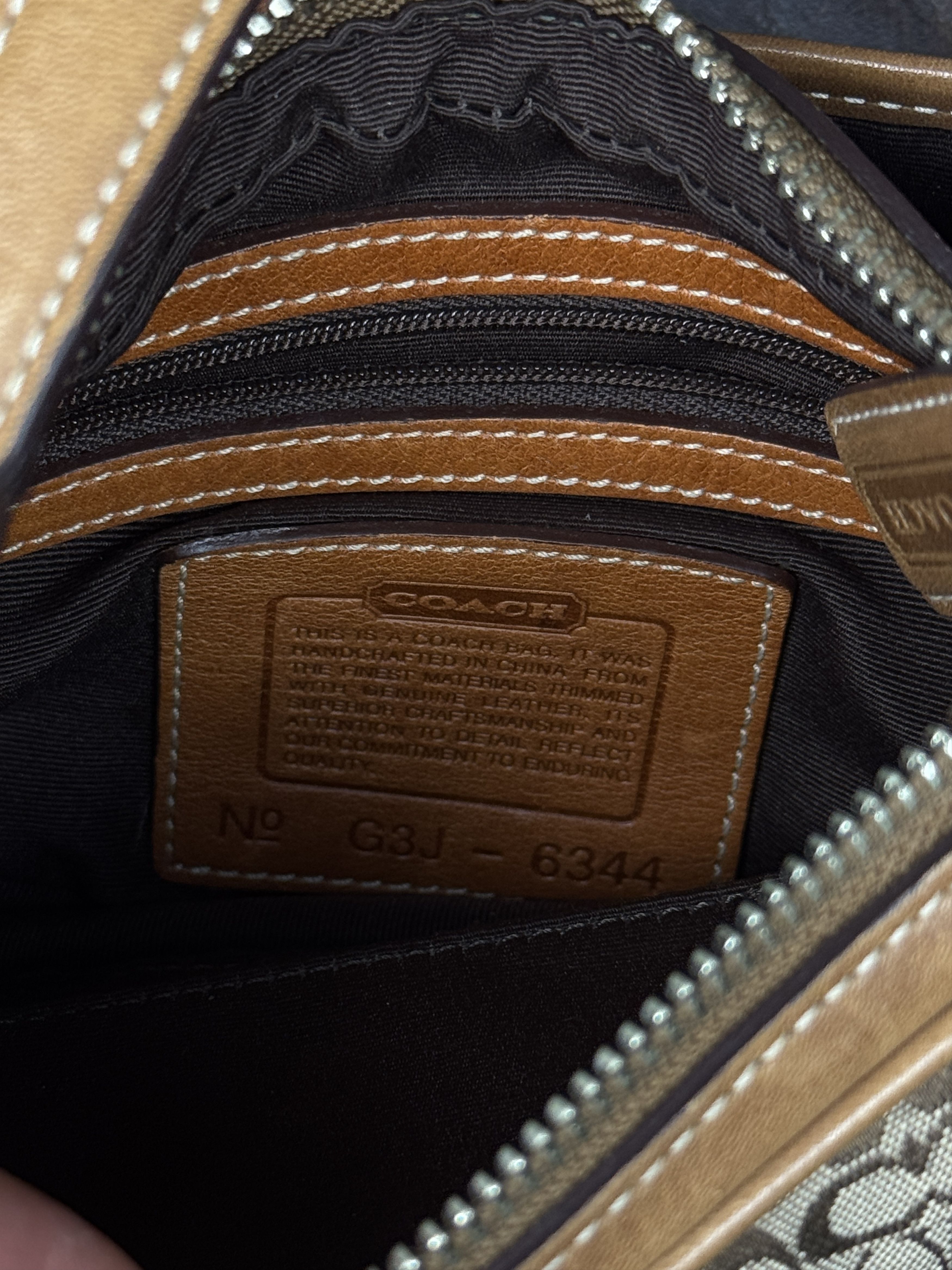 Coach Beautiful Vintage Coach Sufflette Hobo Signature Bag Size ONE SIZE - 9 Thumbnail