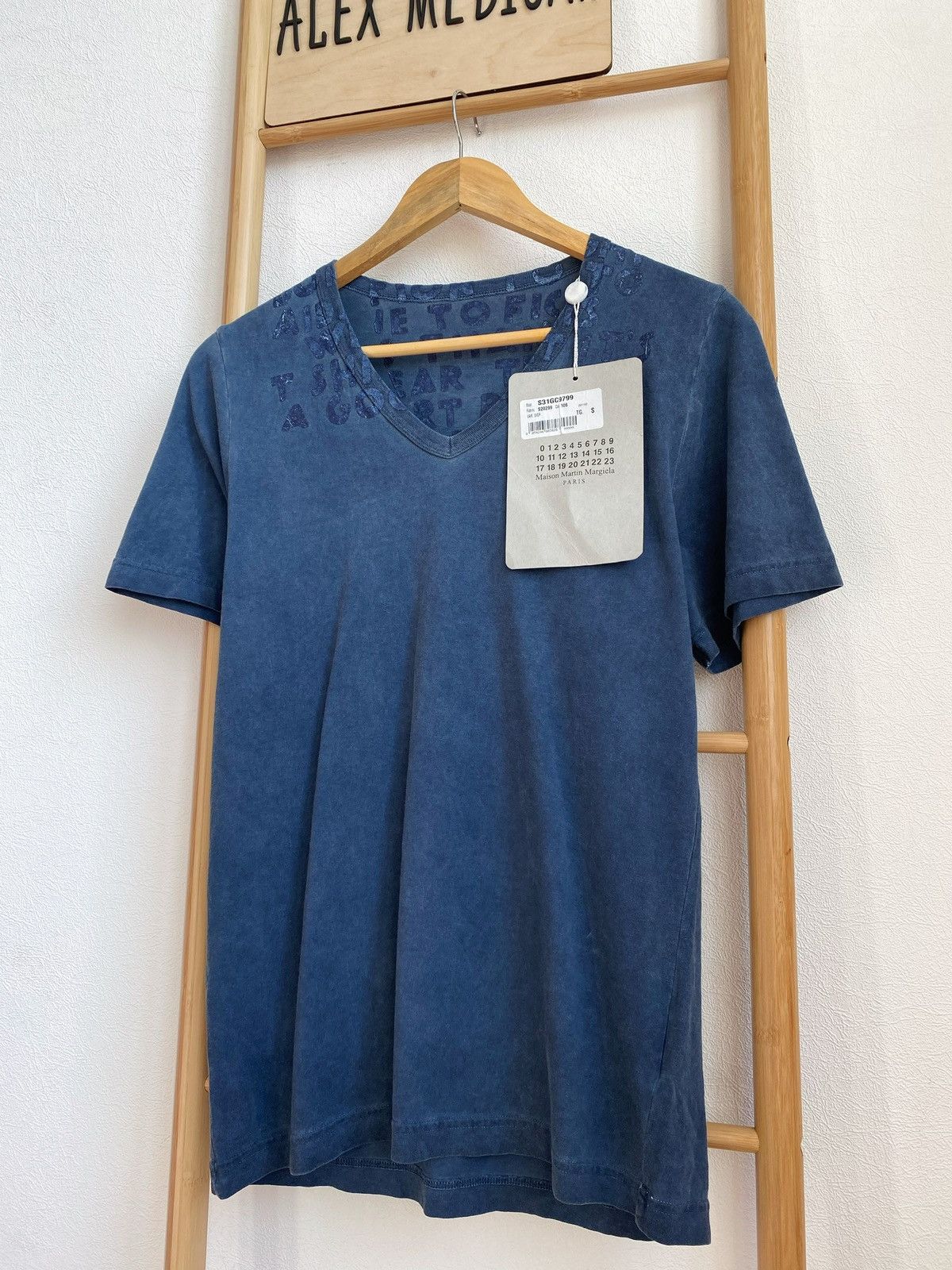 Maison Margiela MAISON MARTIN MARGIELA AIDS garment dyed v- neck t-shirt Size US S / EU 44-46 / 1 - 5 Thumbnail