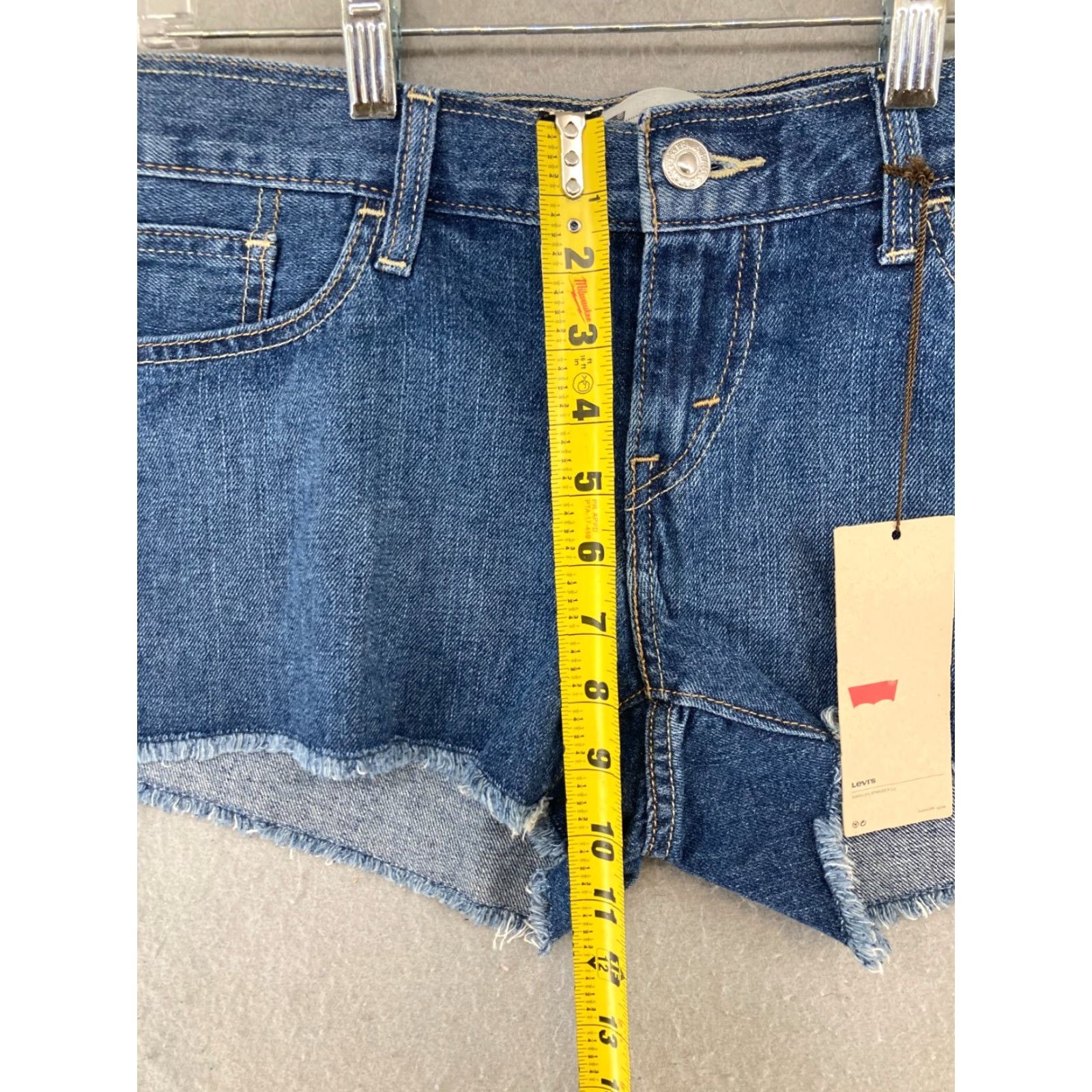 Levi's Levi's Women's Cut-Off Shorts 30 Blue Denim NWT 5-Pocket Design Casual Regular Fit Size 30" / US 8 / IT 44 - 4 Thumbnail