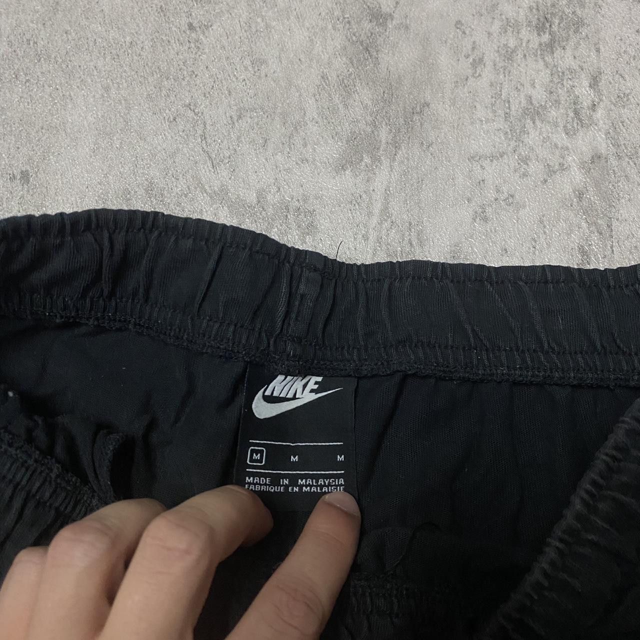 Nike Nike black jogging shorts #nike #jogging Size US 32 / EU 48 - 3 Thumbnail