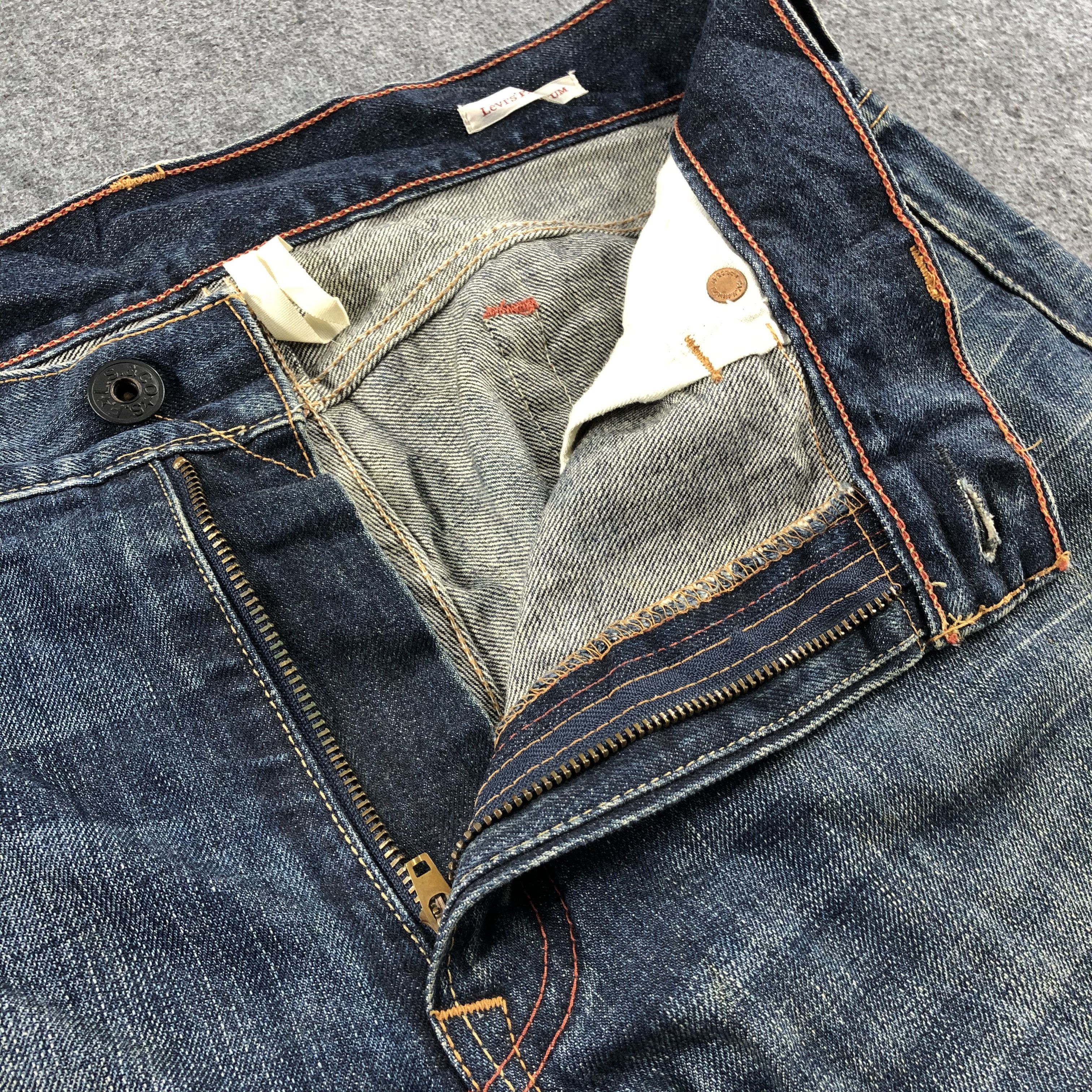 Levi's Vintage Blue Wash Levis Jeans-J2636 Size US 37 - 8 Thumbnail