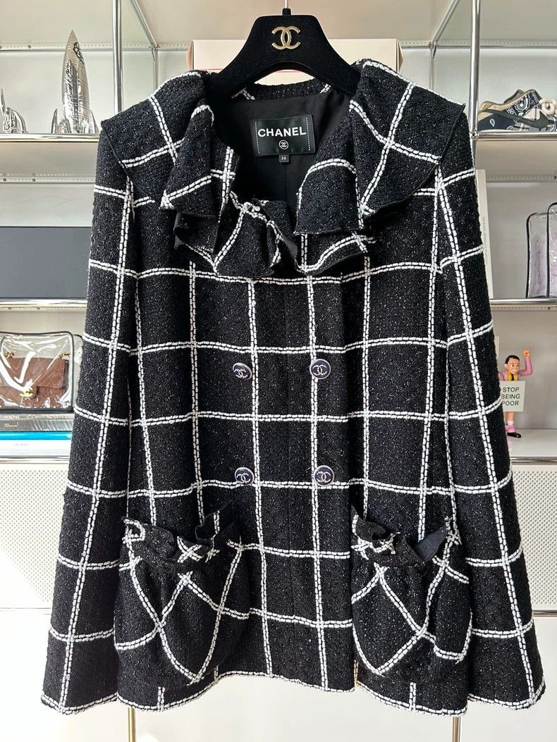 Chanel Chanel Black and White Checkered Ruffled Collar Jacket - dmc Size US M / EU 48-50 / 2 - 1 Thumbnail