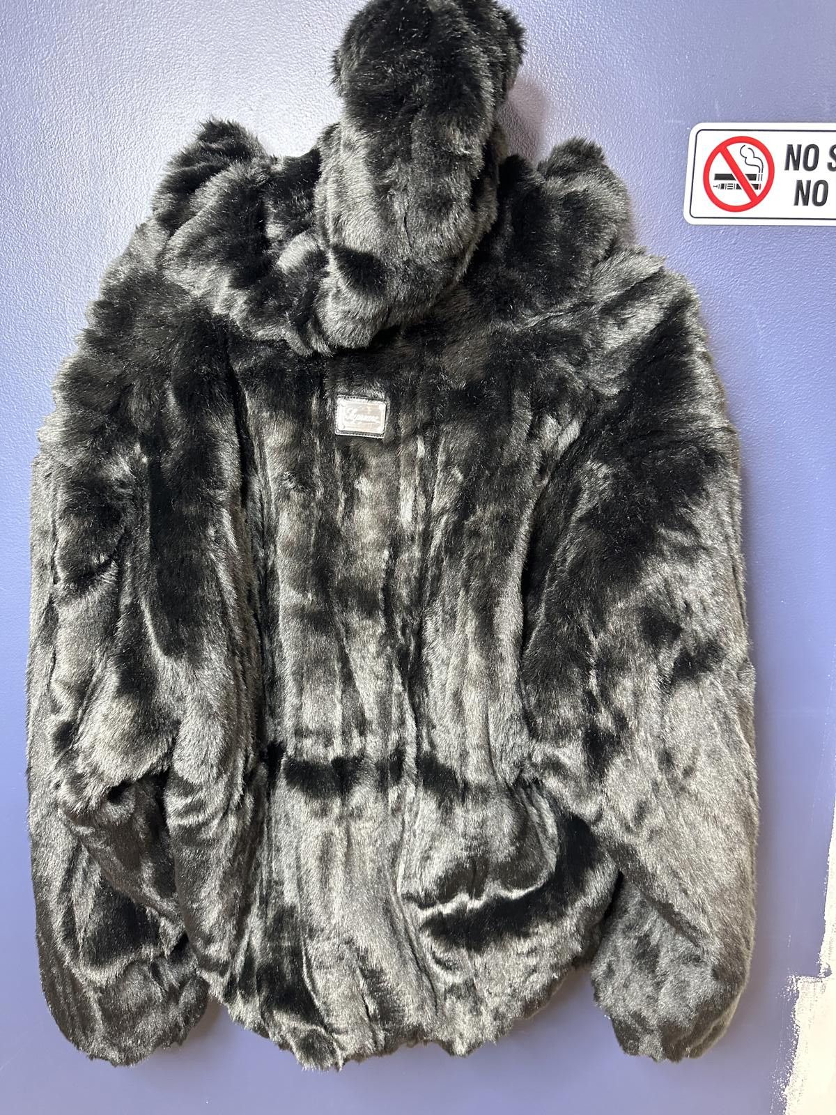 Supreme EXCLUSIVE! Supreme Faux Fur Hooded Jacket AUTOGRAPHED Sz M 