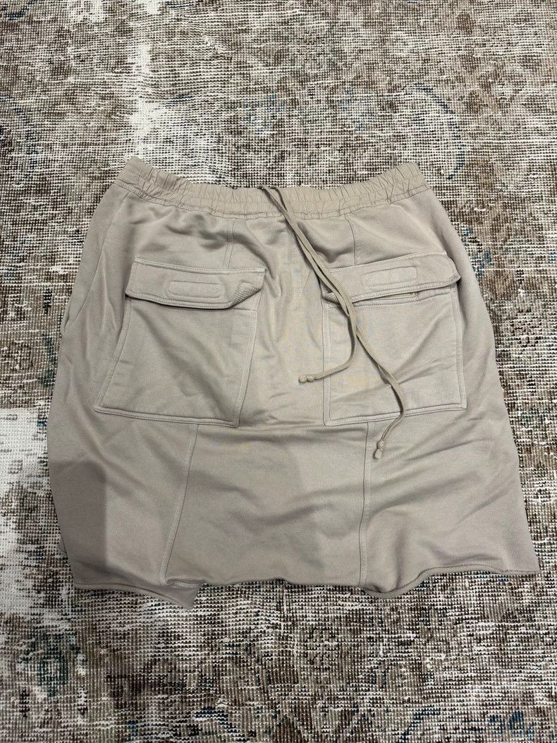 Rick Owens rick owens size xl Khaki shorts Size US 30 / EU 46 - 2 Thumbnail