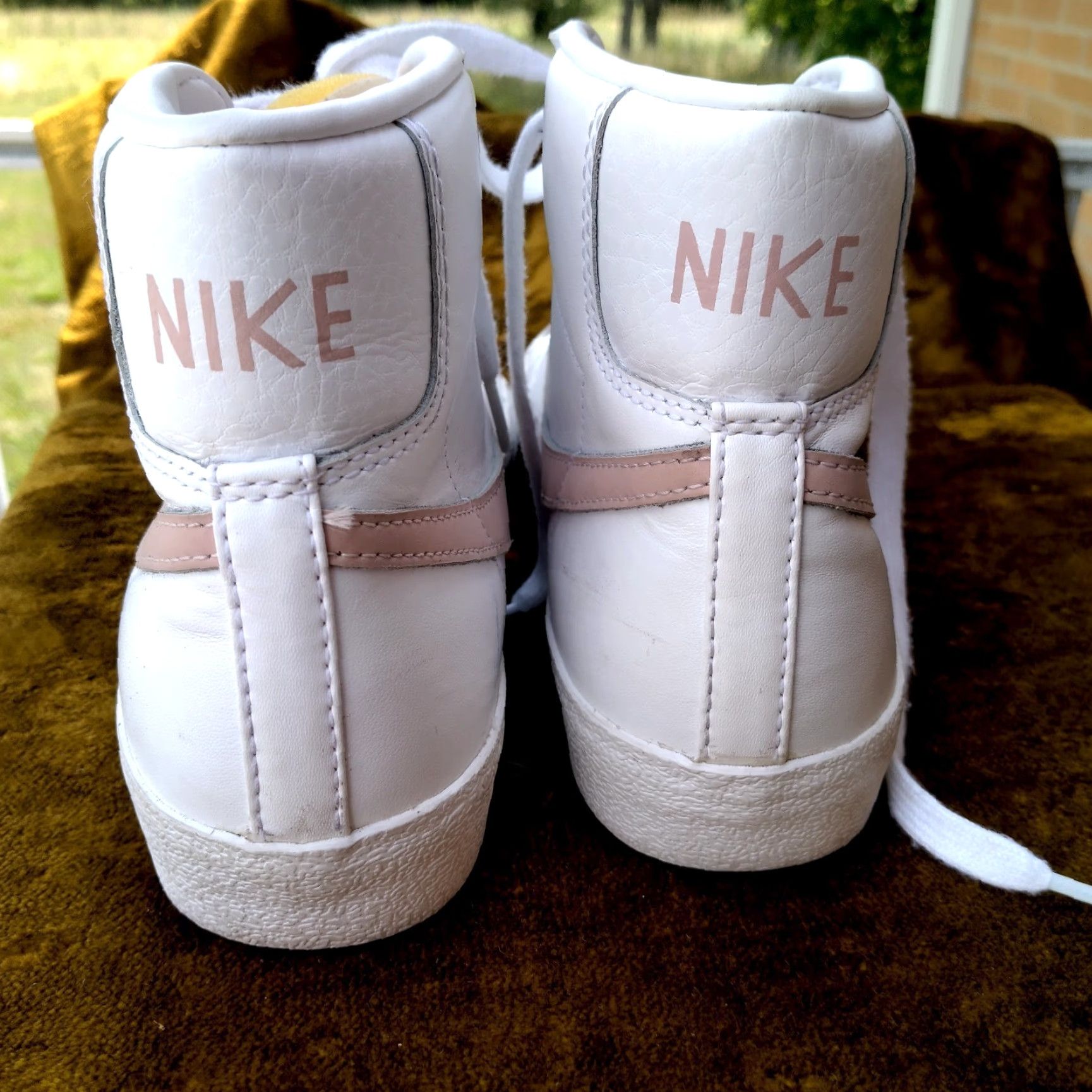 Nike Nike Blazer Mid Sneaker Women 7.5 White Pink Swoosh CZ1055-118, Casual Athletic Shoe, Rubber Outsole, Lace Up, Classic Sports Comfort Size S / US 4 / IT 40 - 3 Thumbnail