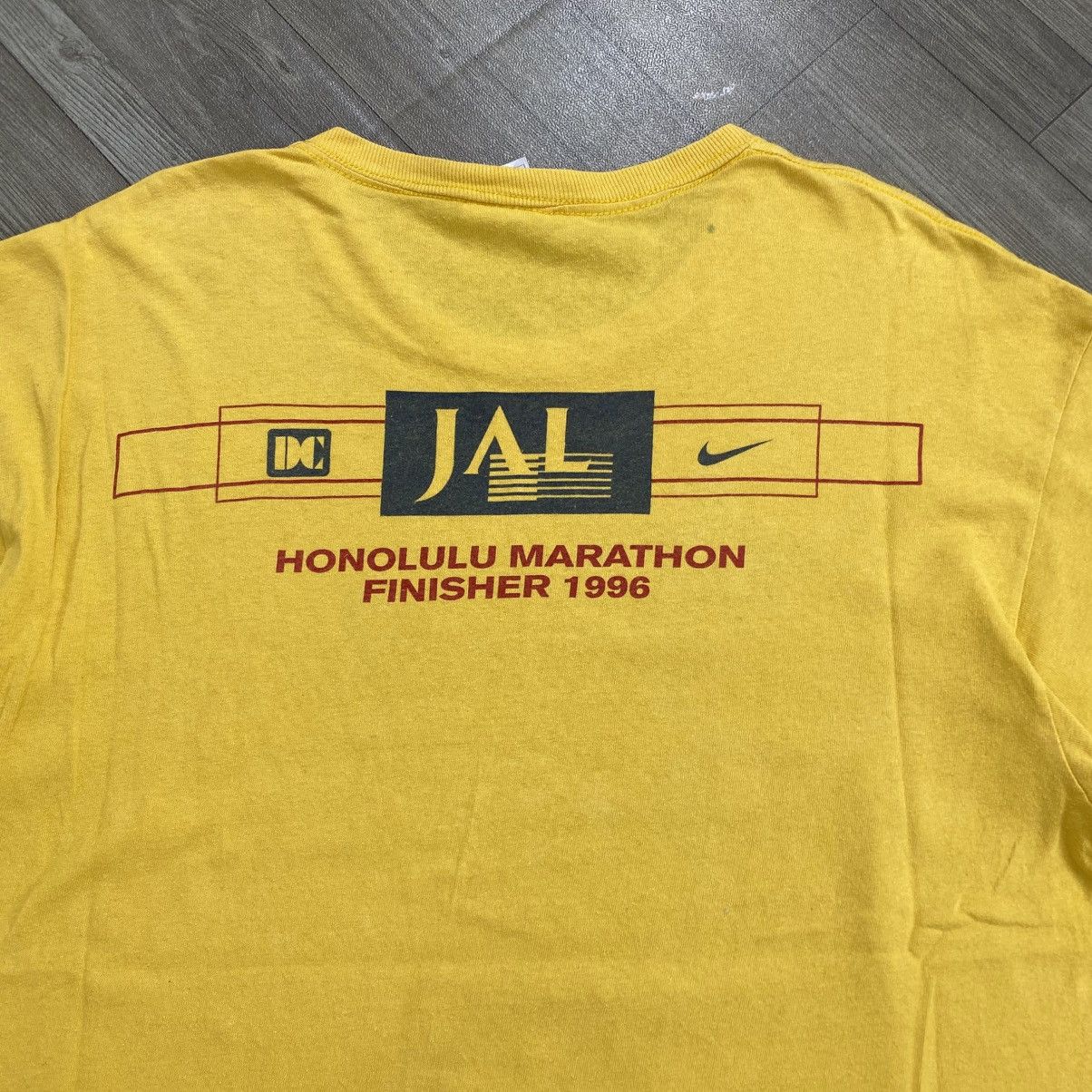 Nike Vintage Nike Honolulu Marathon Finisher 1996s Tee Streetwear Size US M / EU 48-50 / 2 - 8 Thumbnail