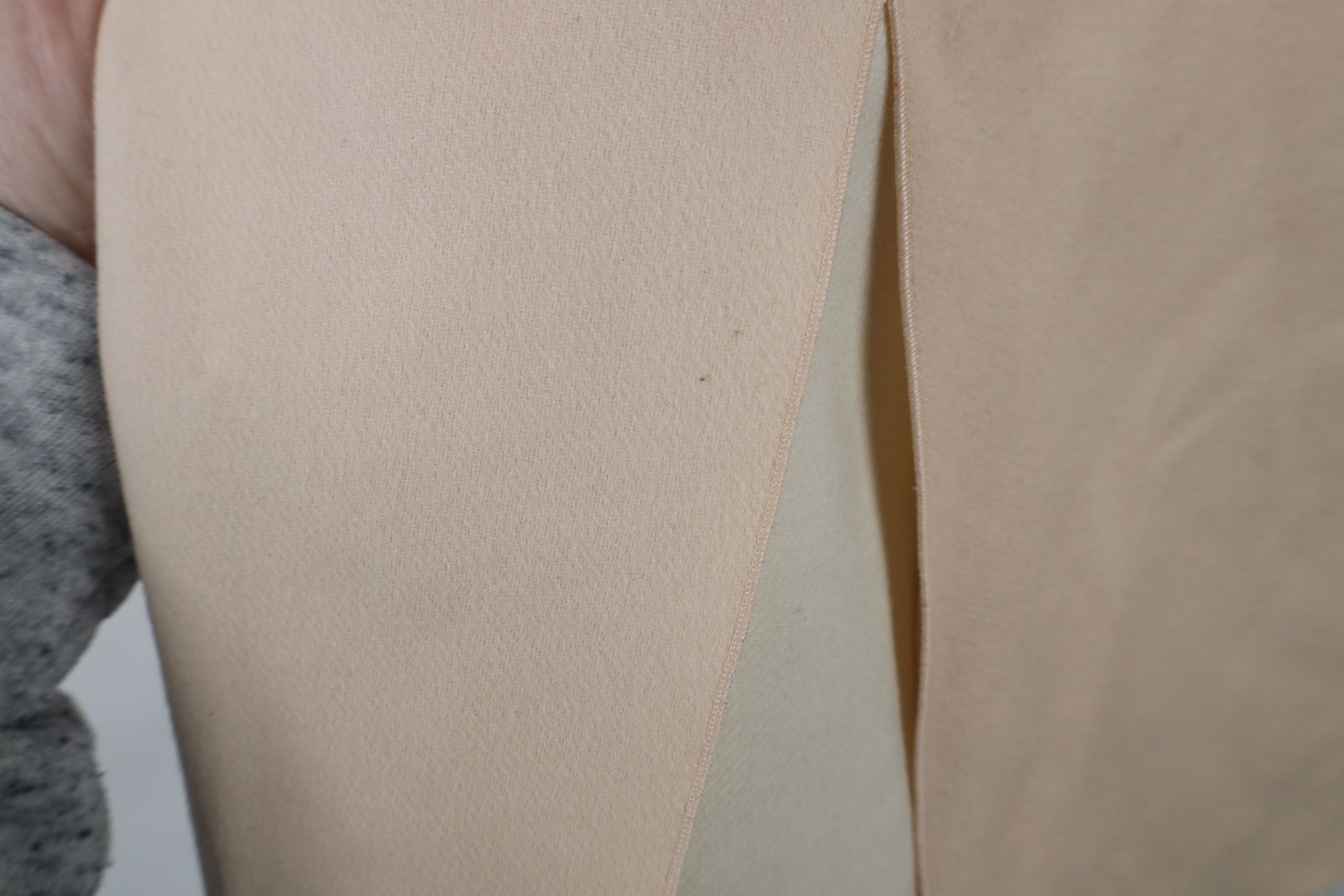 Fabiana Filippi × Vintage Fabiana Felippi Wool Chamois Leather Trim Big Button Jacket Size S / US 4 / IT 40 - 5 Thumbnail