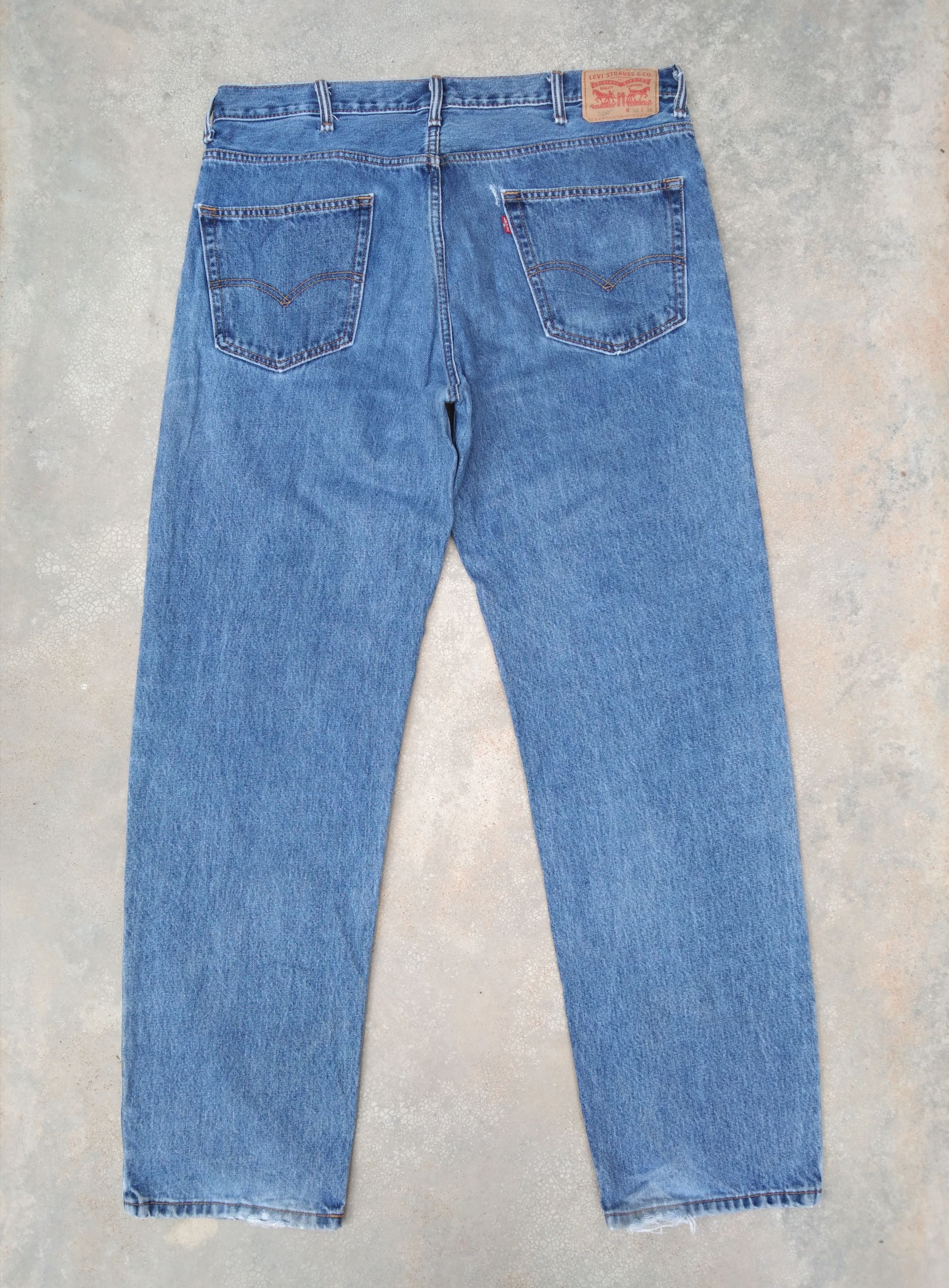 Levi's Vintage Levi's Jeans 550 Light Blue Wash Denim 38x34 Size US 38 / EU 54 - 2 Thumbnail