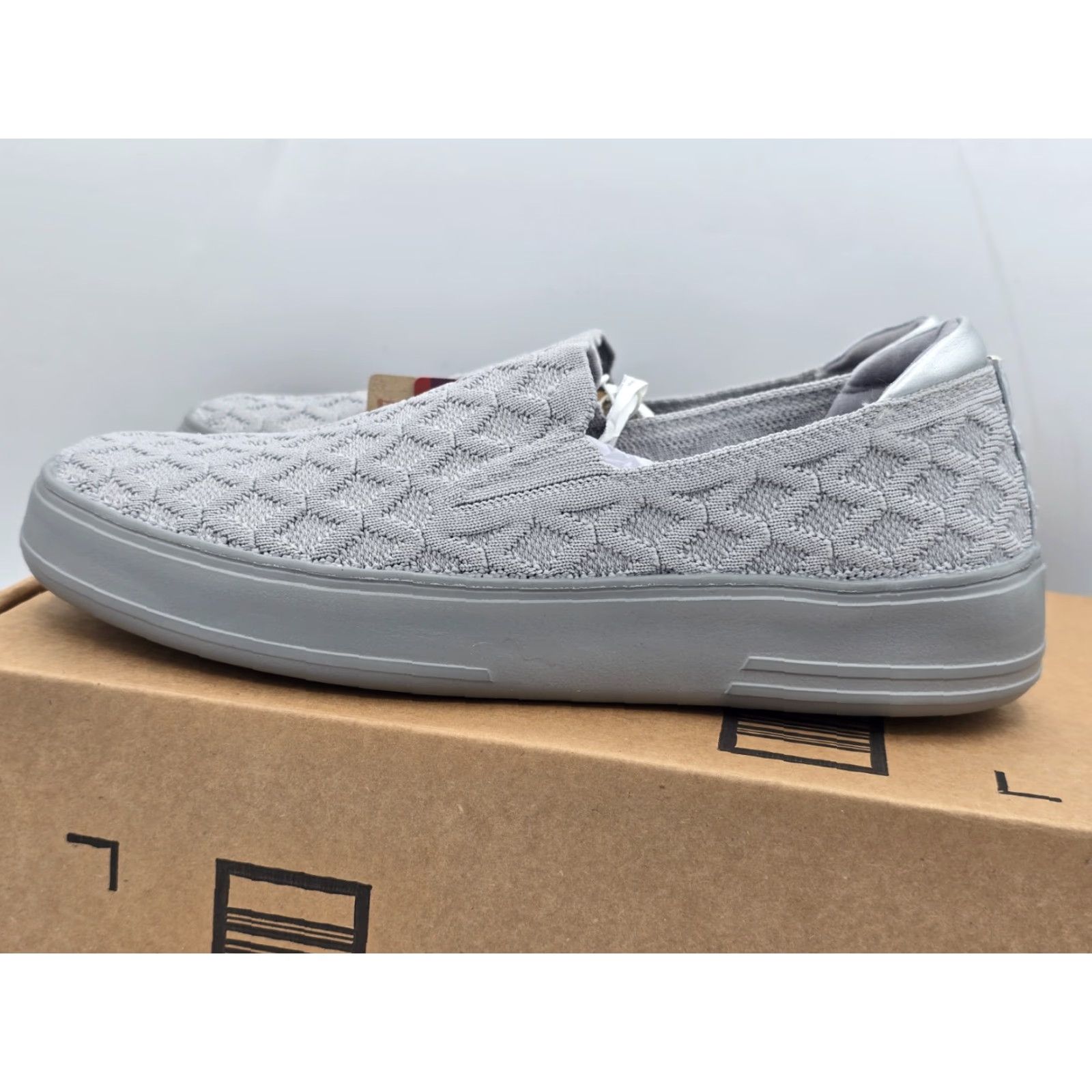 Vintage DEARFOAMS Women's 6.5 Comfort Slip-On Sneaker Gray Casual Sophie Boxer Style Size US 7 / IT 37 - 4 Thumbnail