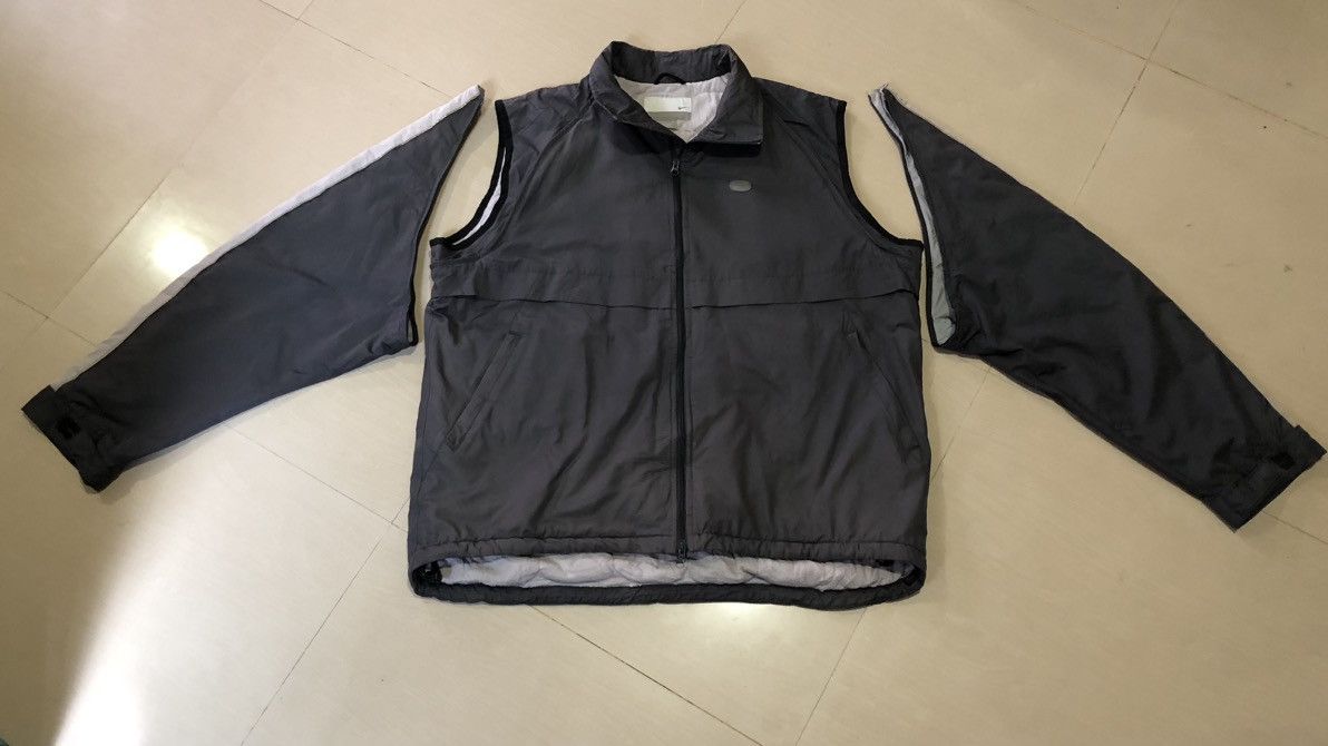 Nike Vintage Nike Y2K Gray Tag Winter Jacket Vest 2 In 1 Mens Size US L / EU 52-54 / 3 - 5 Thumbnail