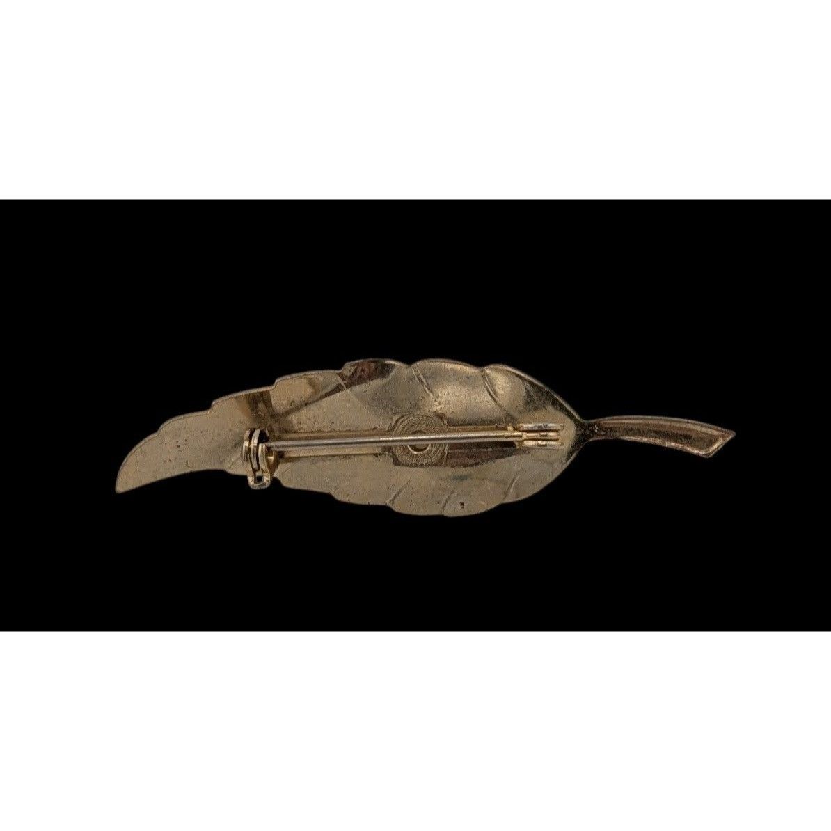 Other Vintage Victorian Revival Gold Tone Leaf Brooch With Faux Pe Size ONE SIZE - 3 Thumbnail
