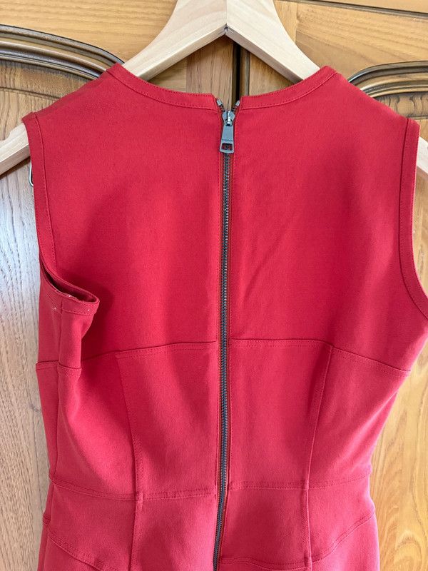 Burberry Stunning Red Burberry Power Dress Size L / US 10 / IT 46 - 6 Thumbnail