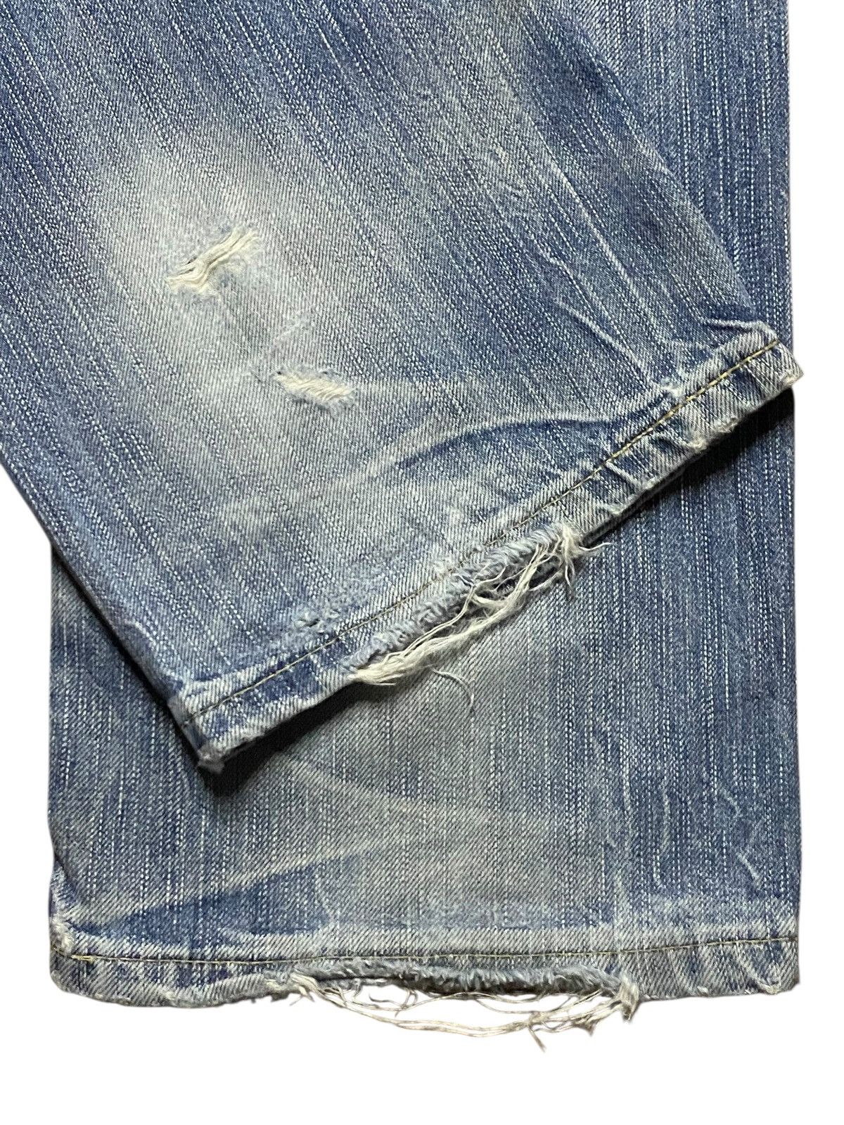 Edwin Vintage Edwin Blue Trip 503 Distressed Faded Wash Loose Jean Size US 33 - 15 Thumbnail